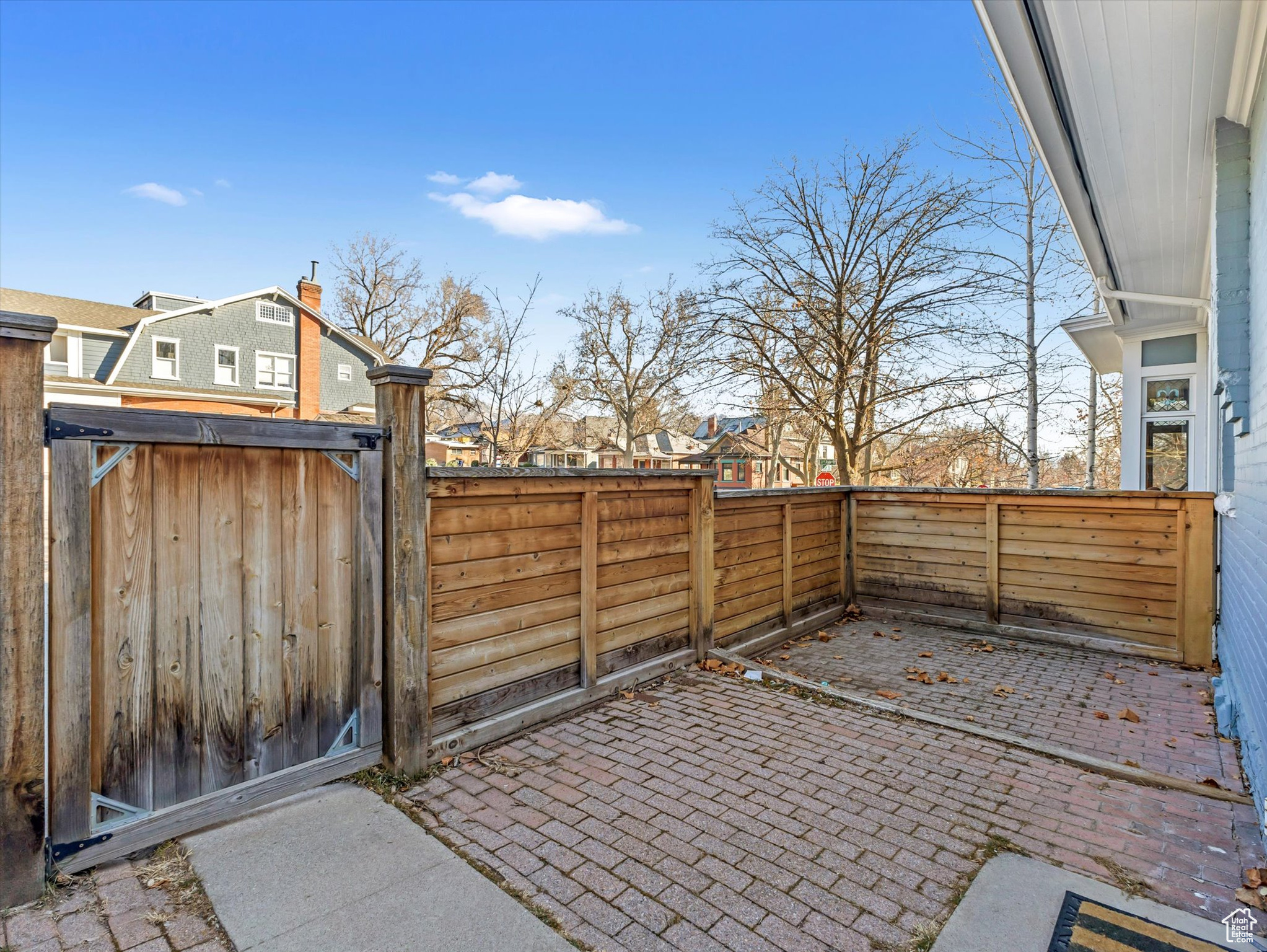 1137 E 3RD AVE