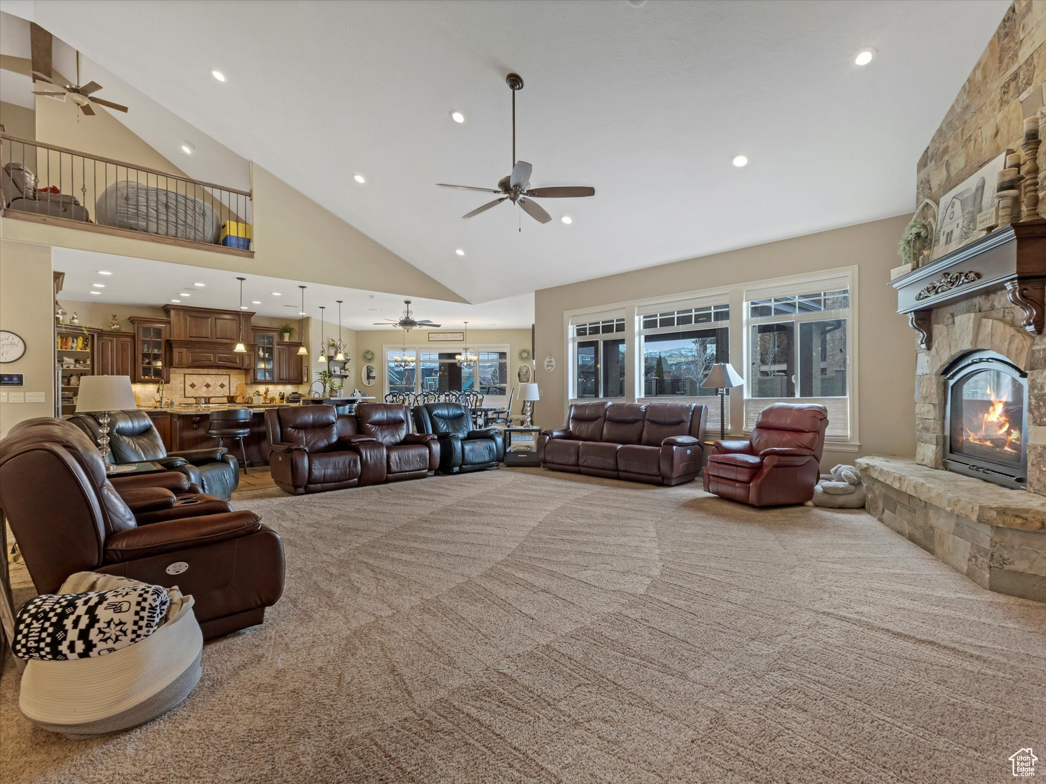 14738 S CURRANT CREEK CIR