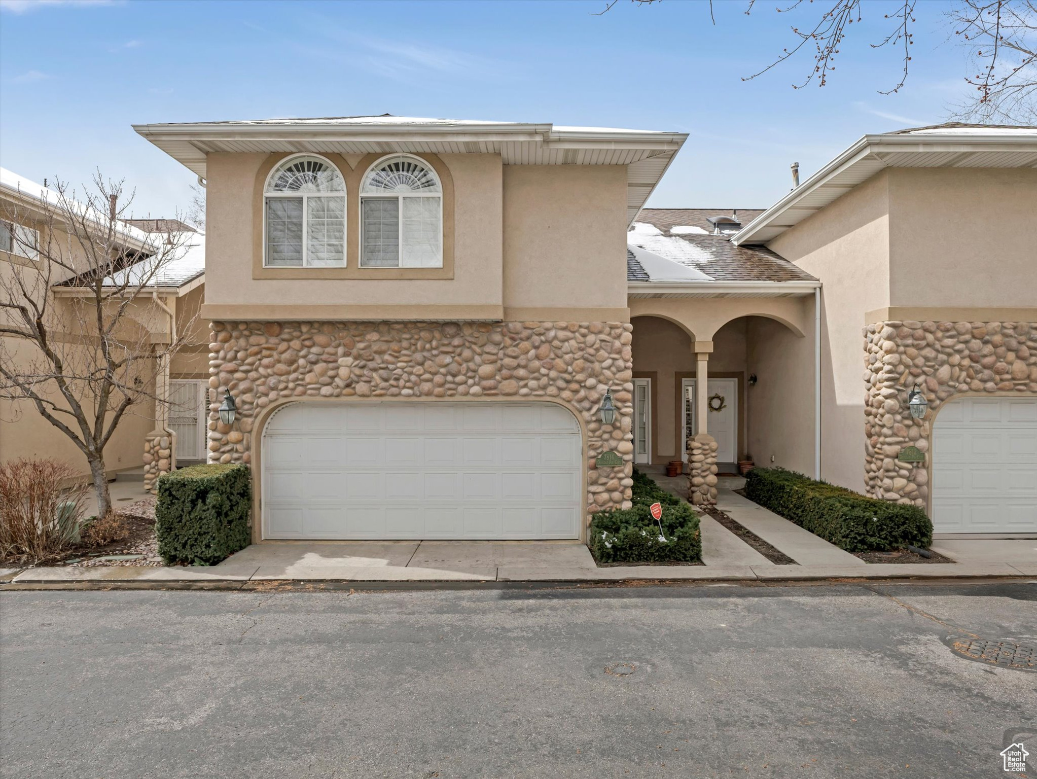 7814 S DOUGLAS FIR CV