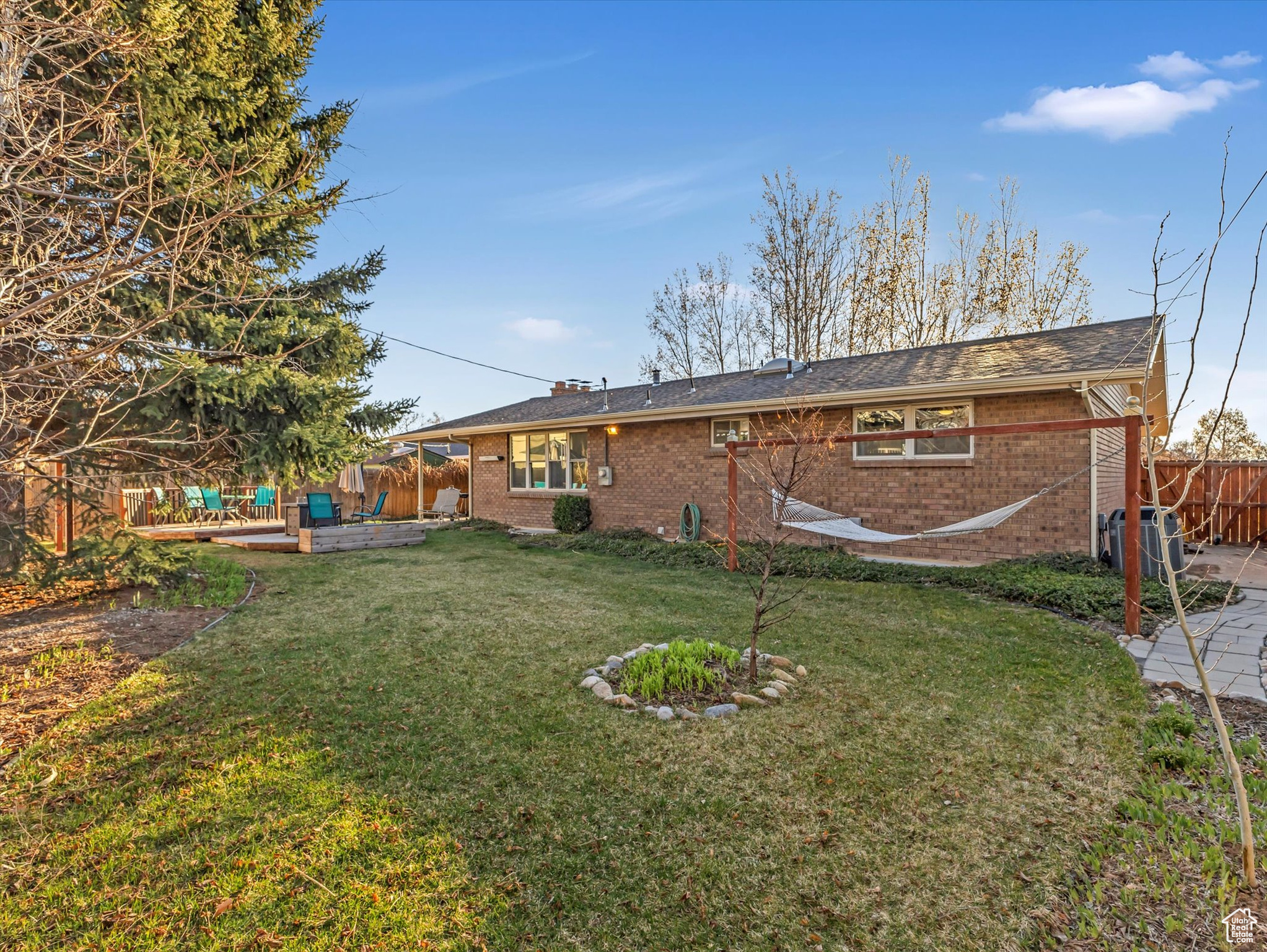 3803 S ARNETT CIR