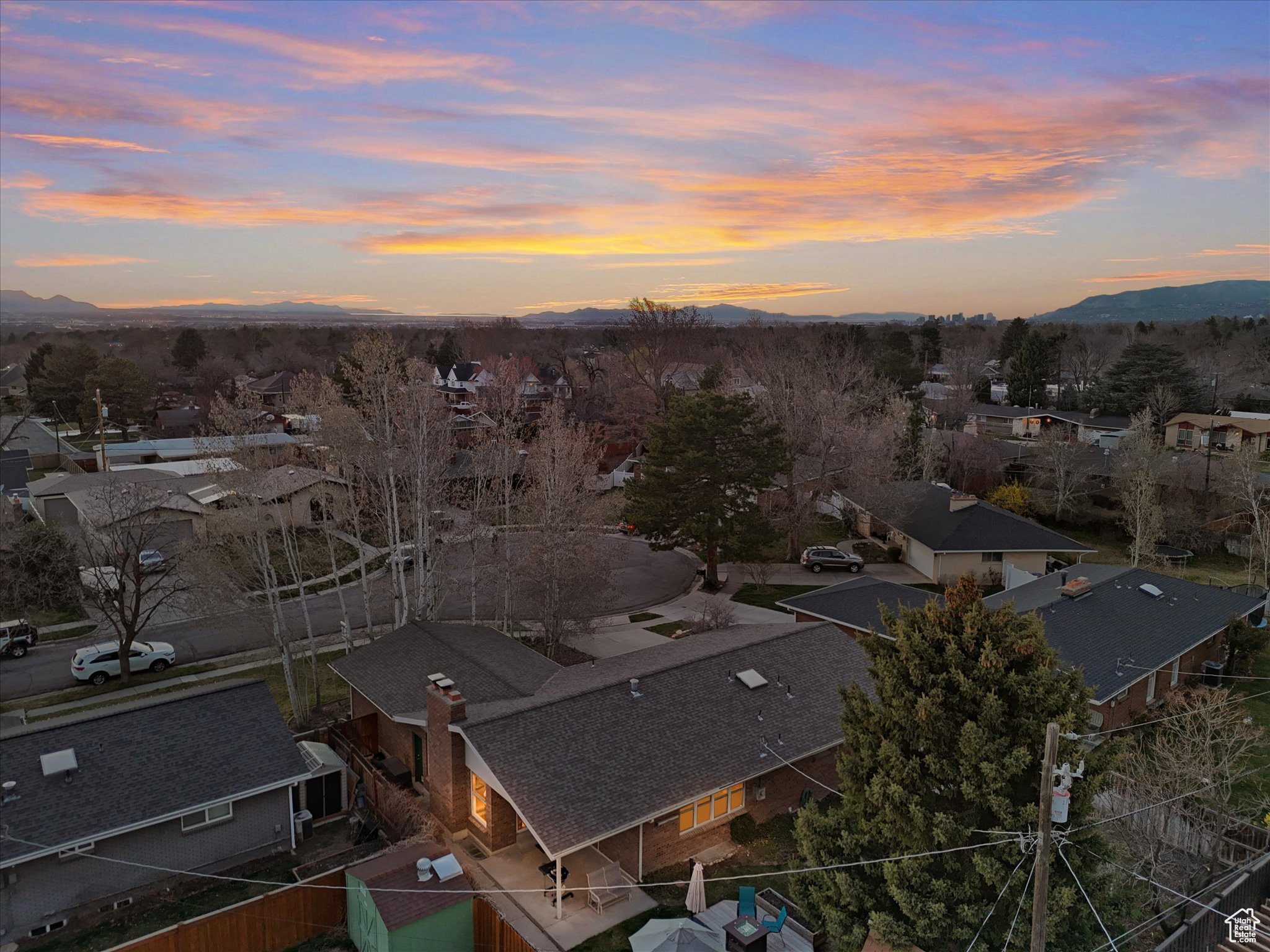 3803 S ARNETT CIR