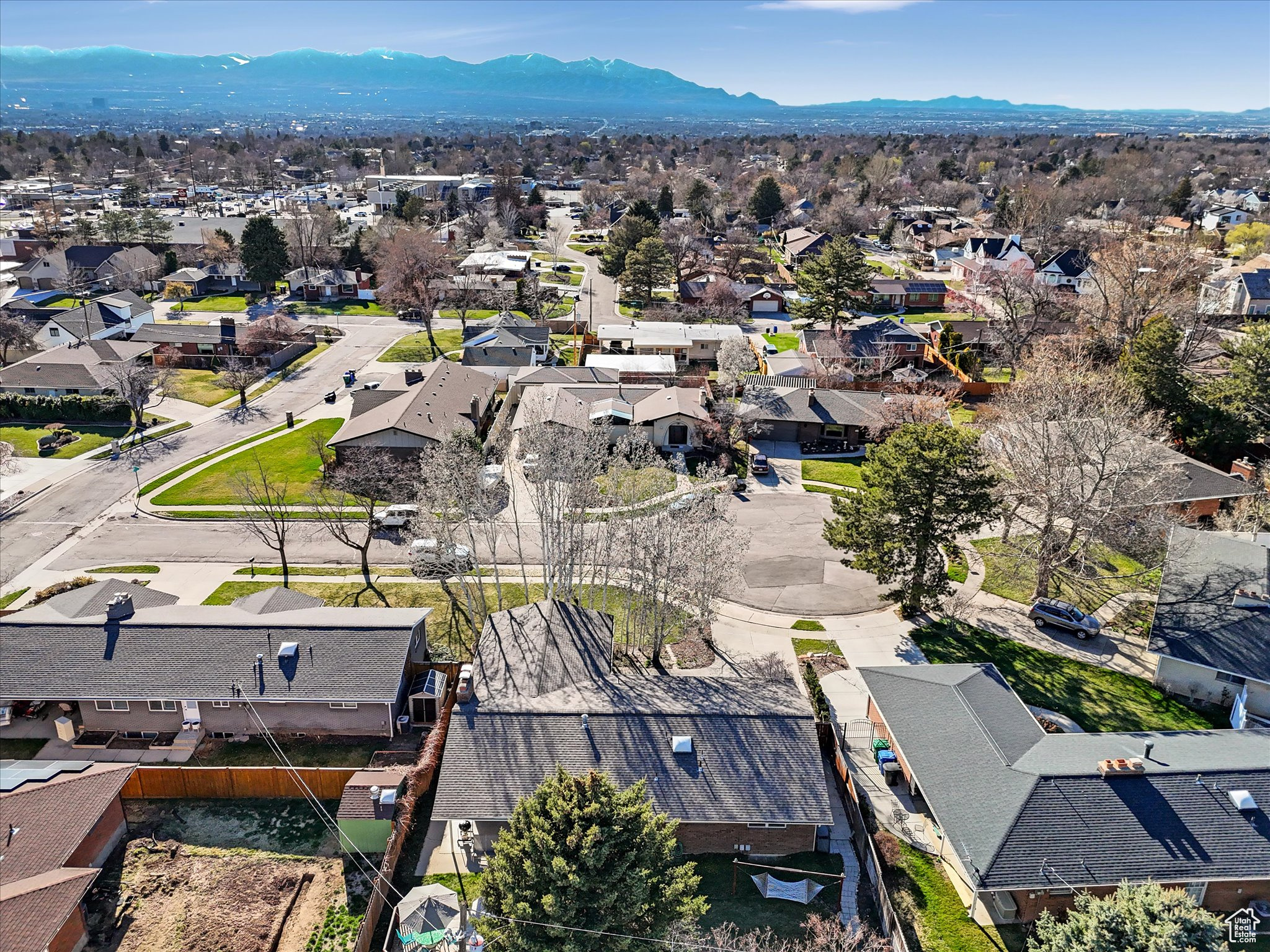3803 S ARNETT CIR