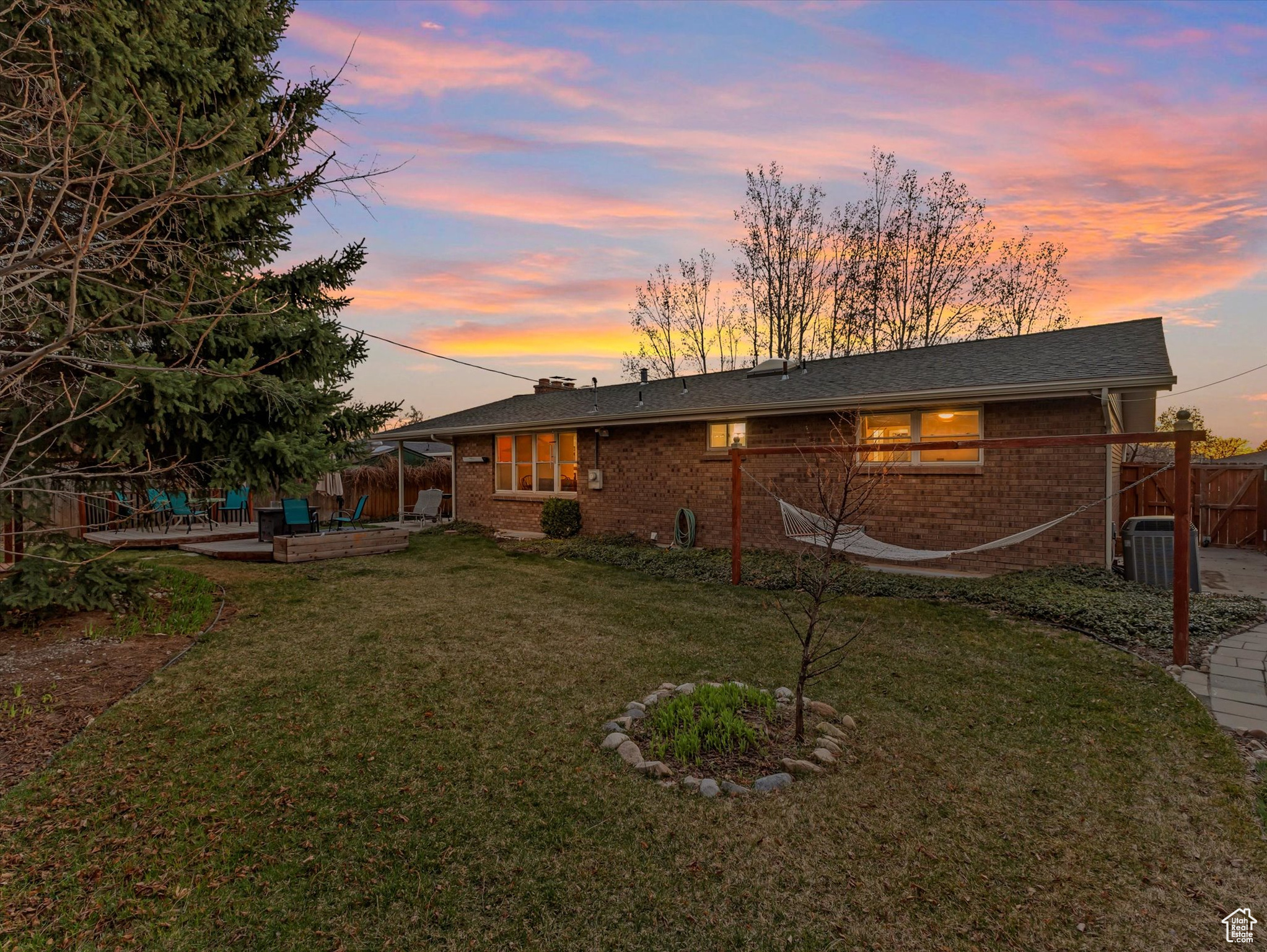 3803 S ARNETT CIR