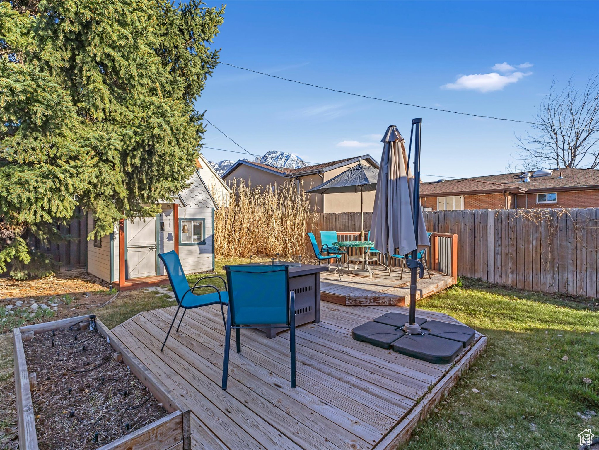 3803 S ARNETT CIR