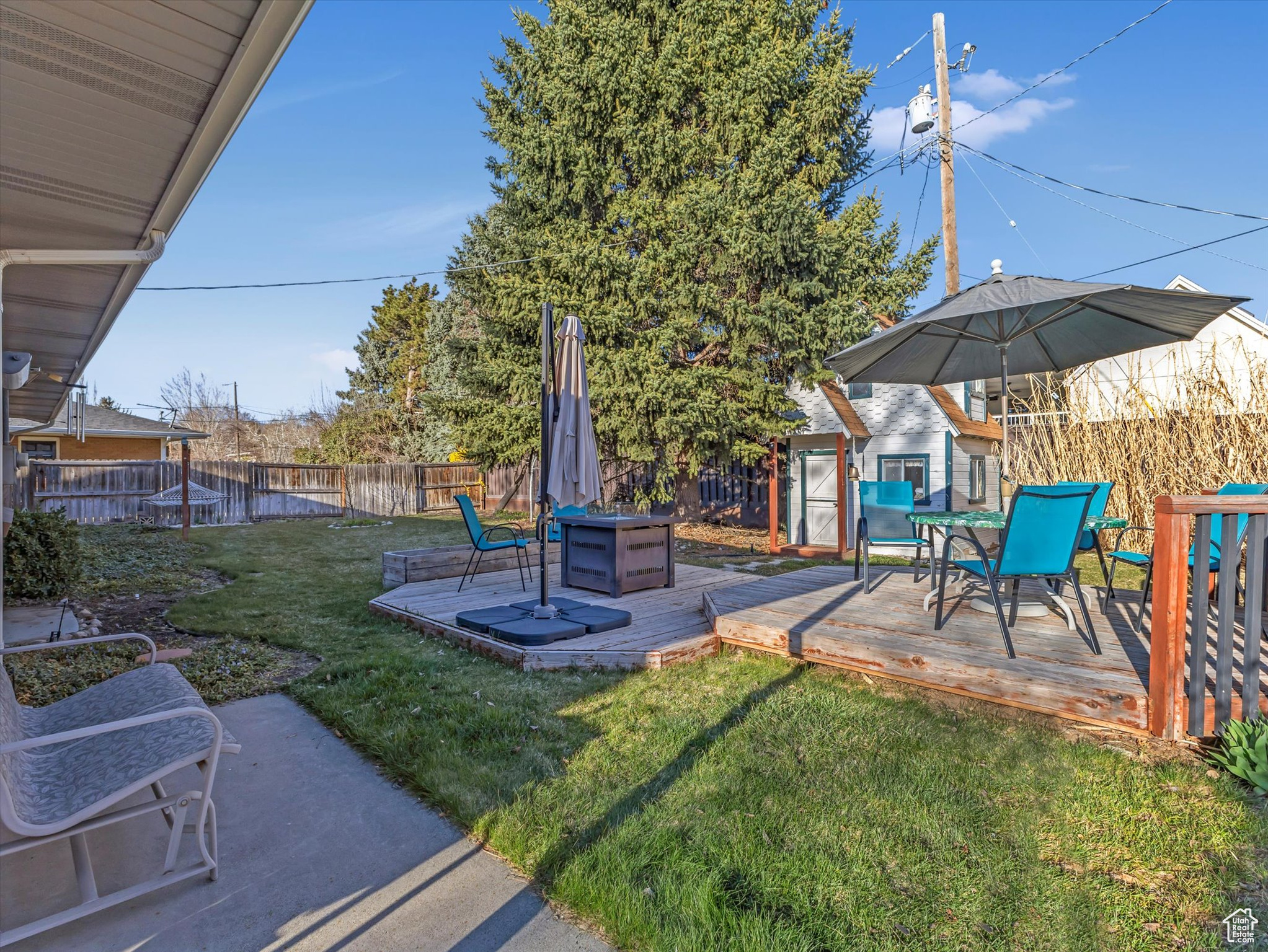 3803 S ARNETT CIR