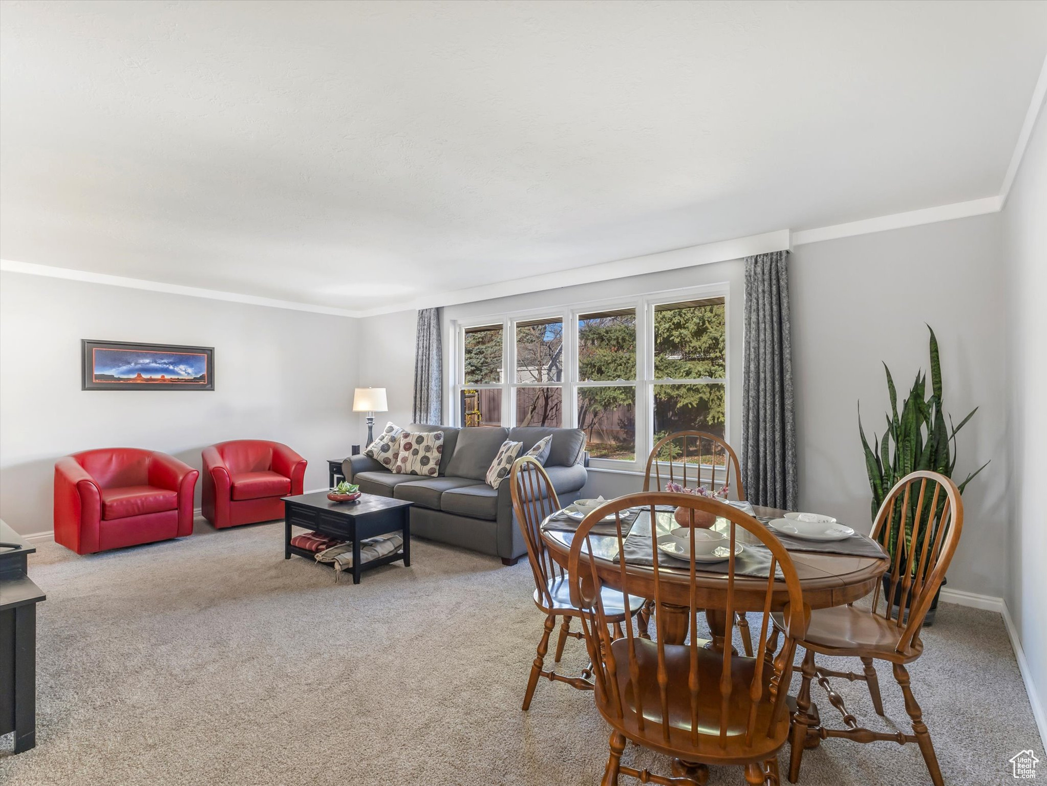 3803 S ARNETT CIR