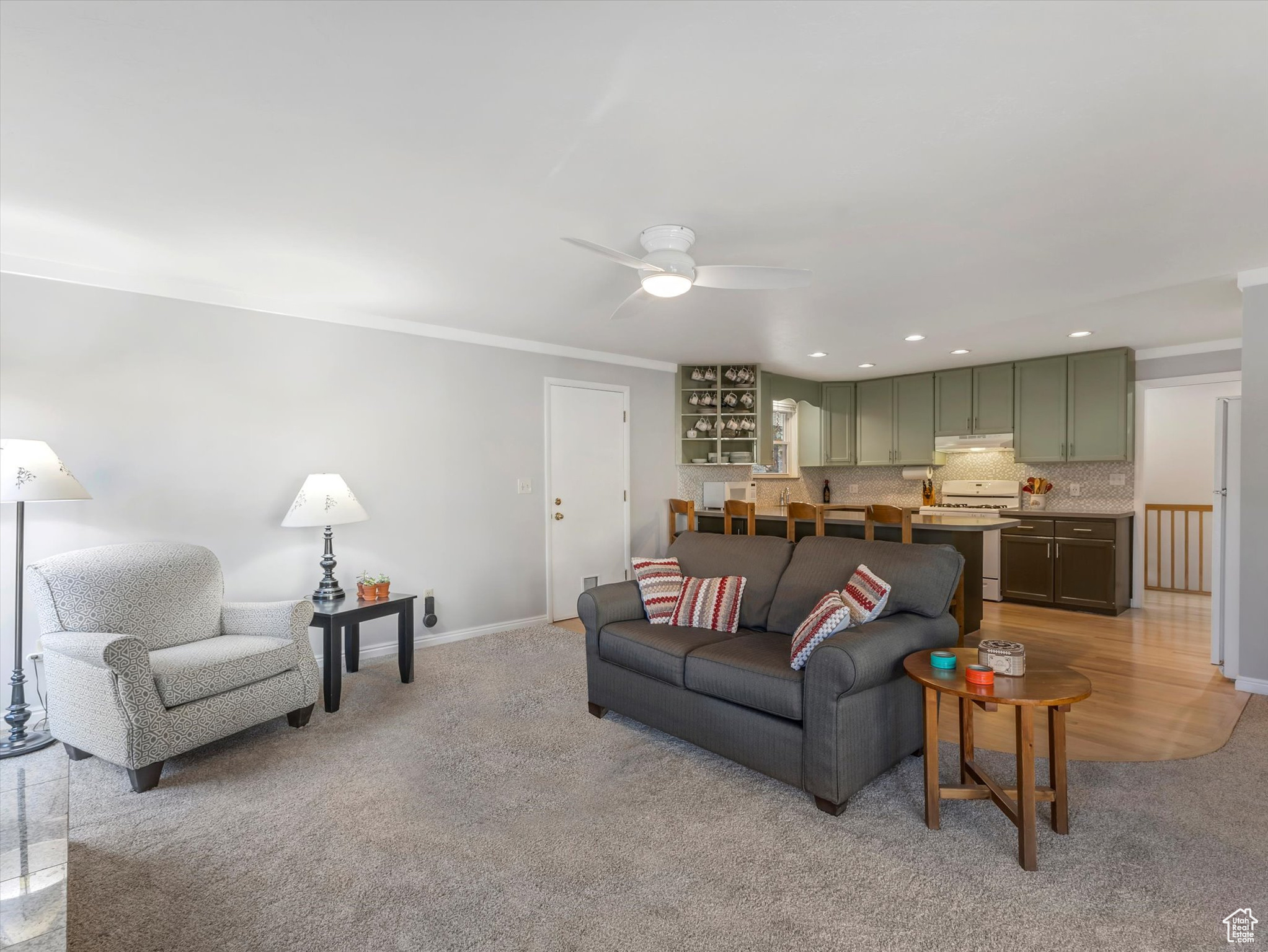 3803 S ARNETT CIR