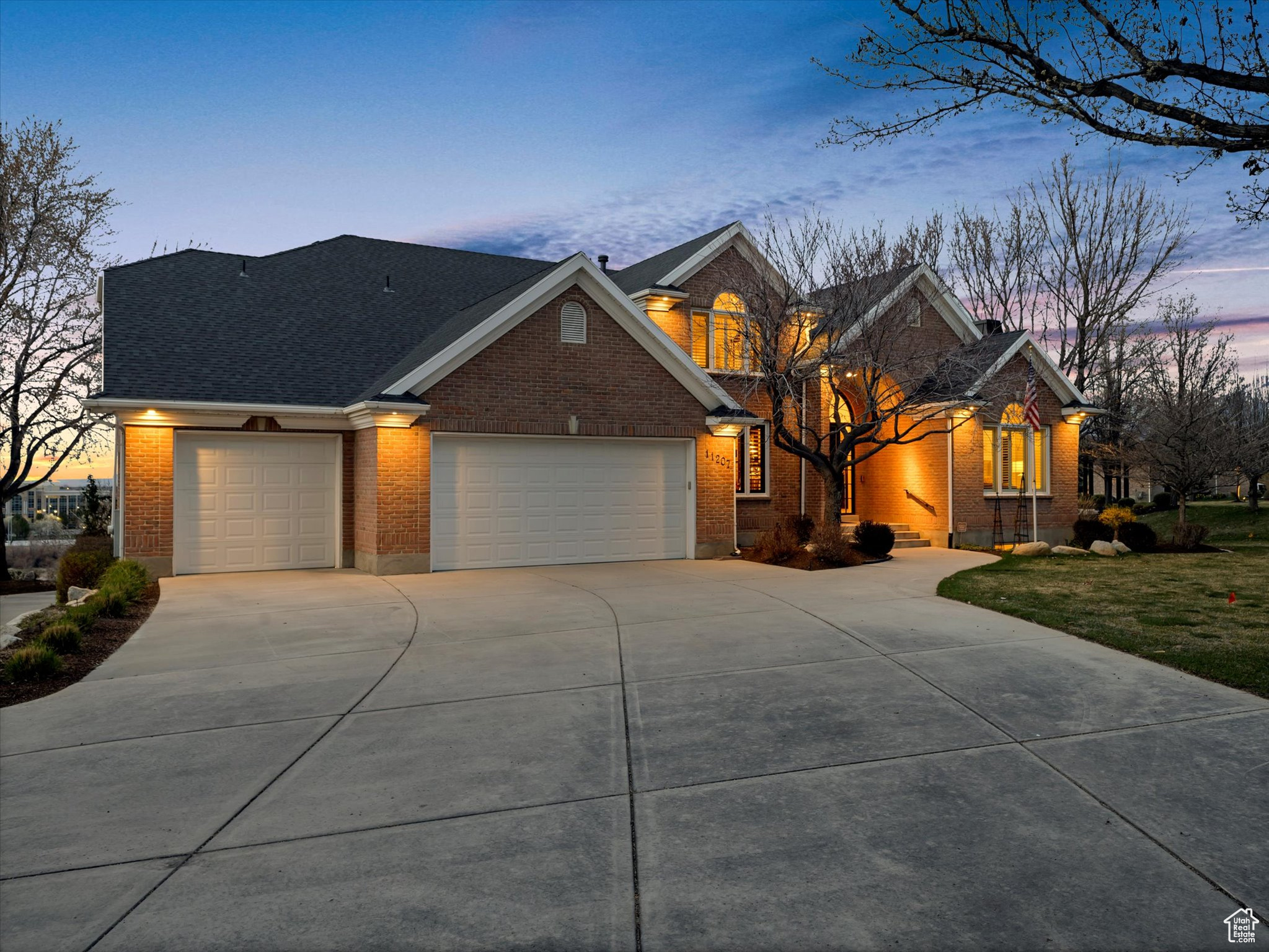 11207 S CRESCENTRIDGE CIR