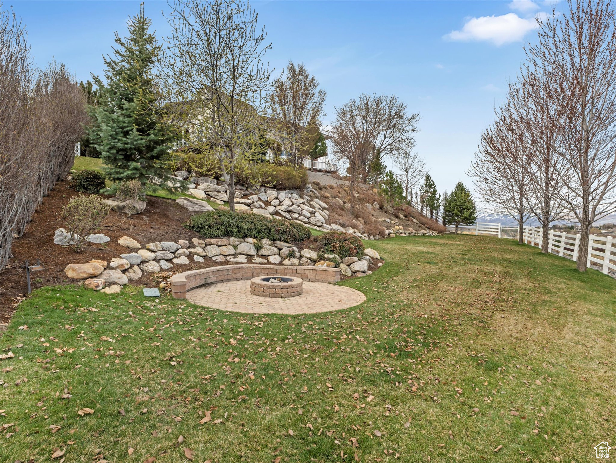 11207 S CRESCENTRIDGE CIR