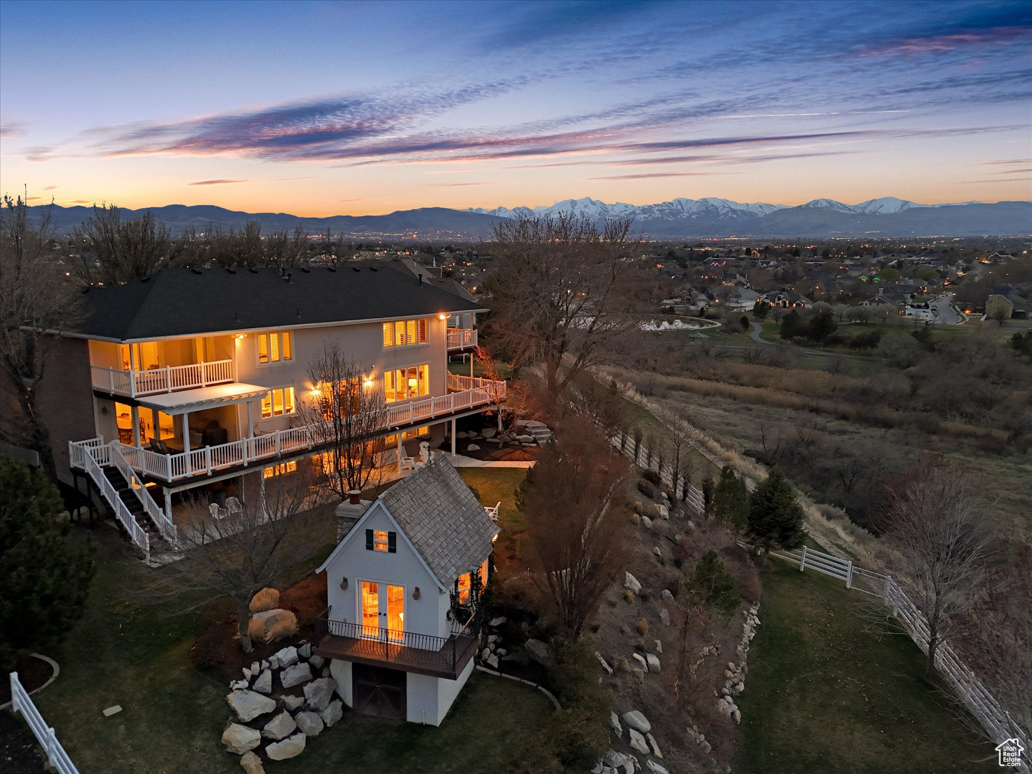 11207 S CRESCENTRIDGE CIR