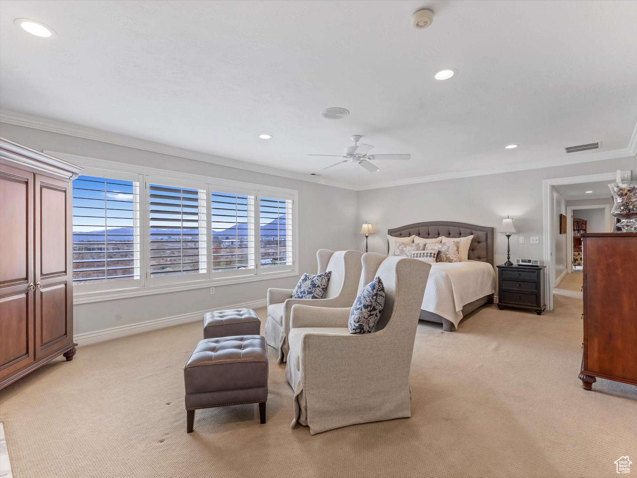 11207 S CRESCENTRIDGE CIR