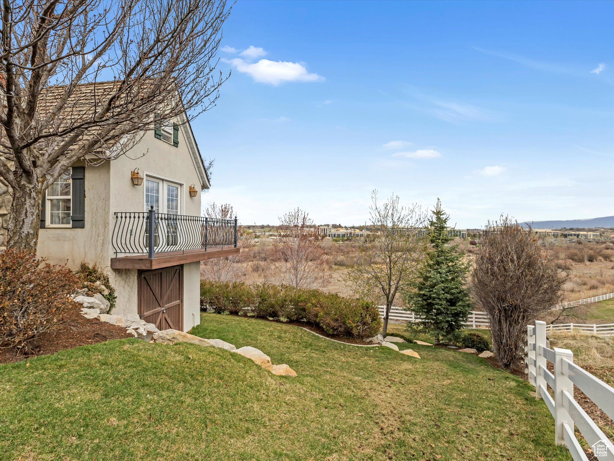 11207 S CRESCENTRIDGE CIR