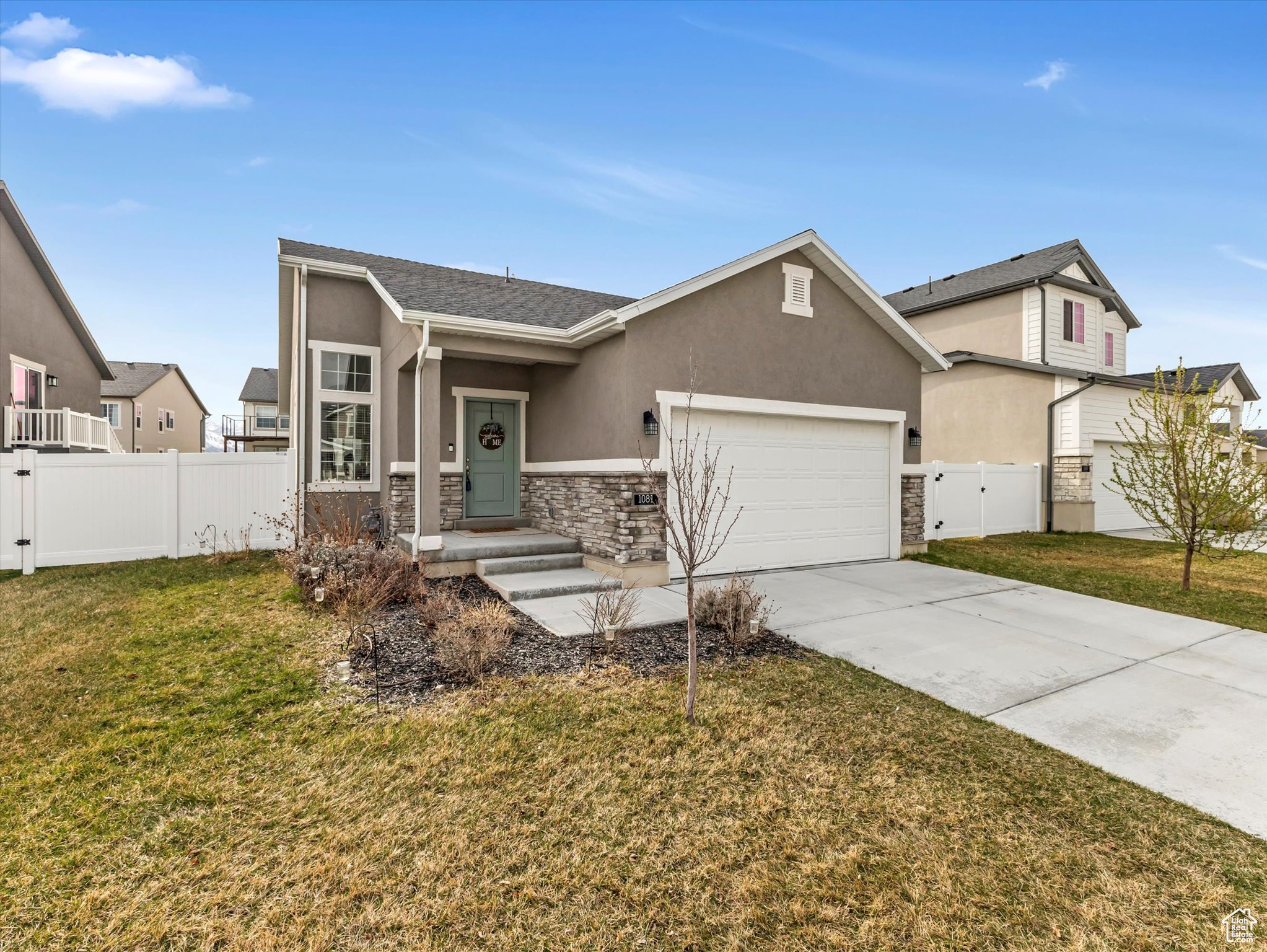 1081 W SAGEWOOD DR