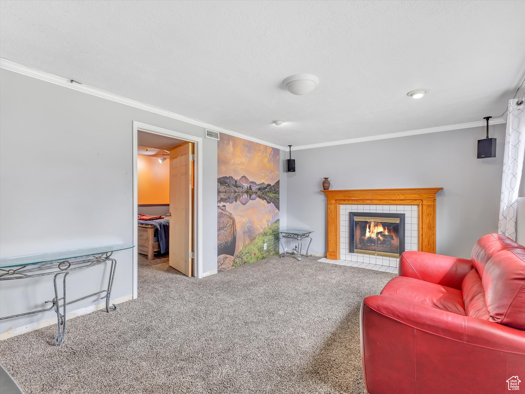 961 E HYLAND LAKE