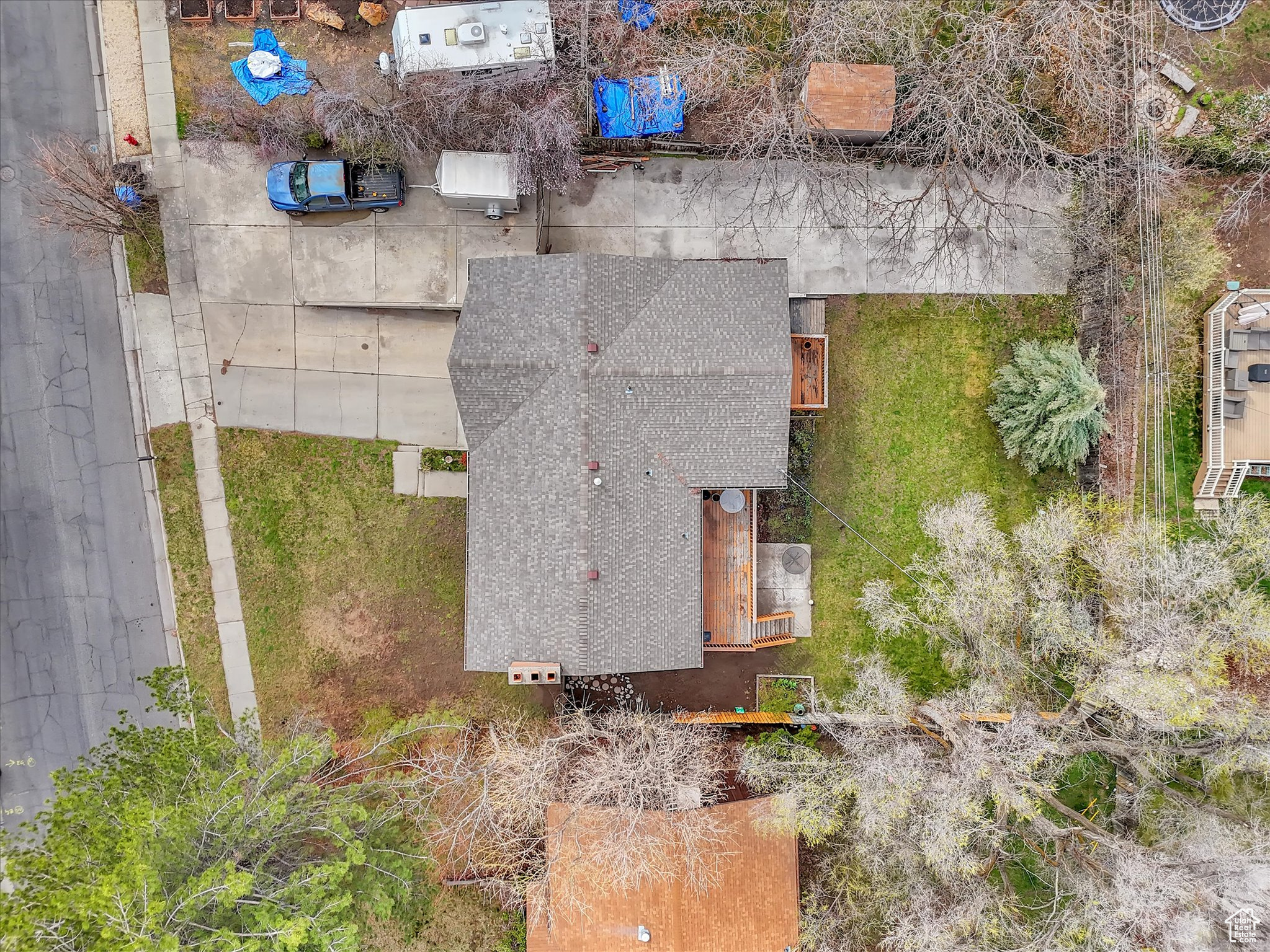 961 E HYLAND LAKE