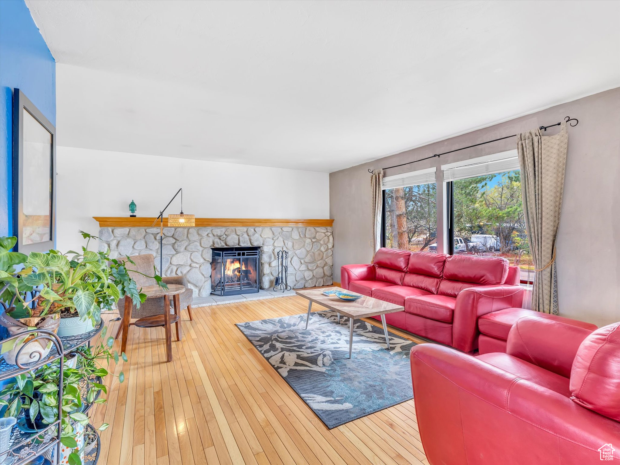 961 E HYLAND LAKE