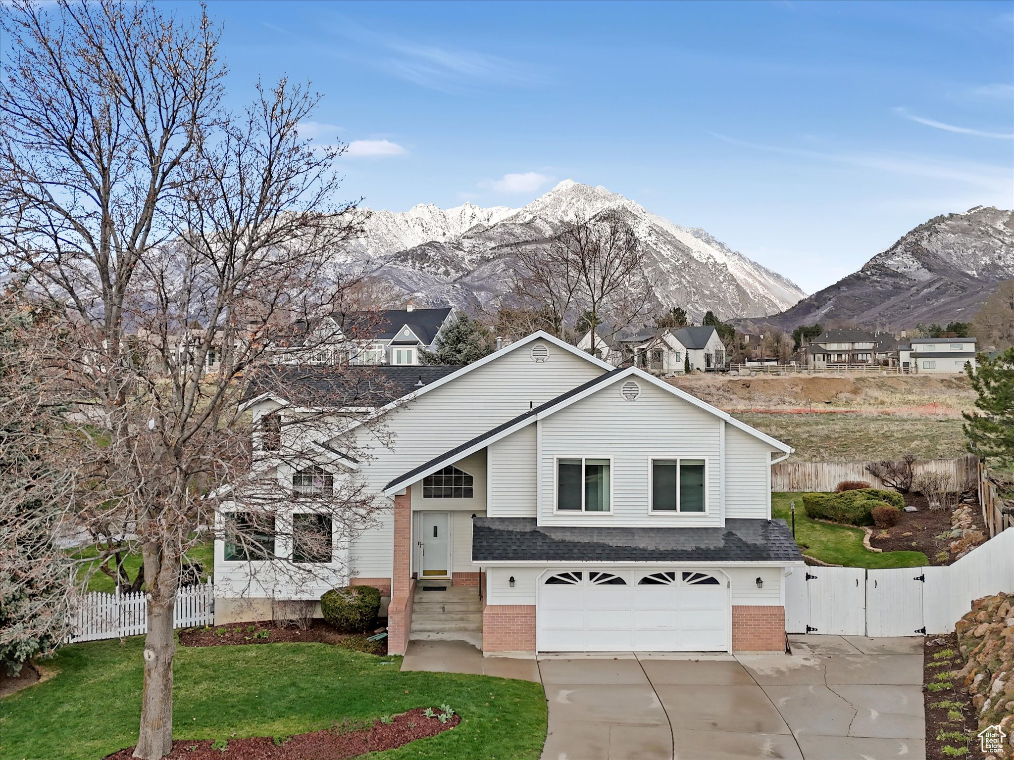 10119 S SUNDERLAND CIR
