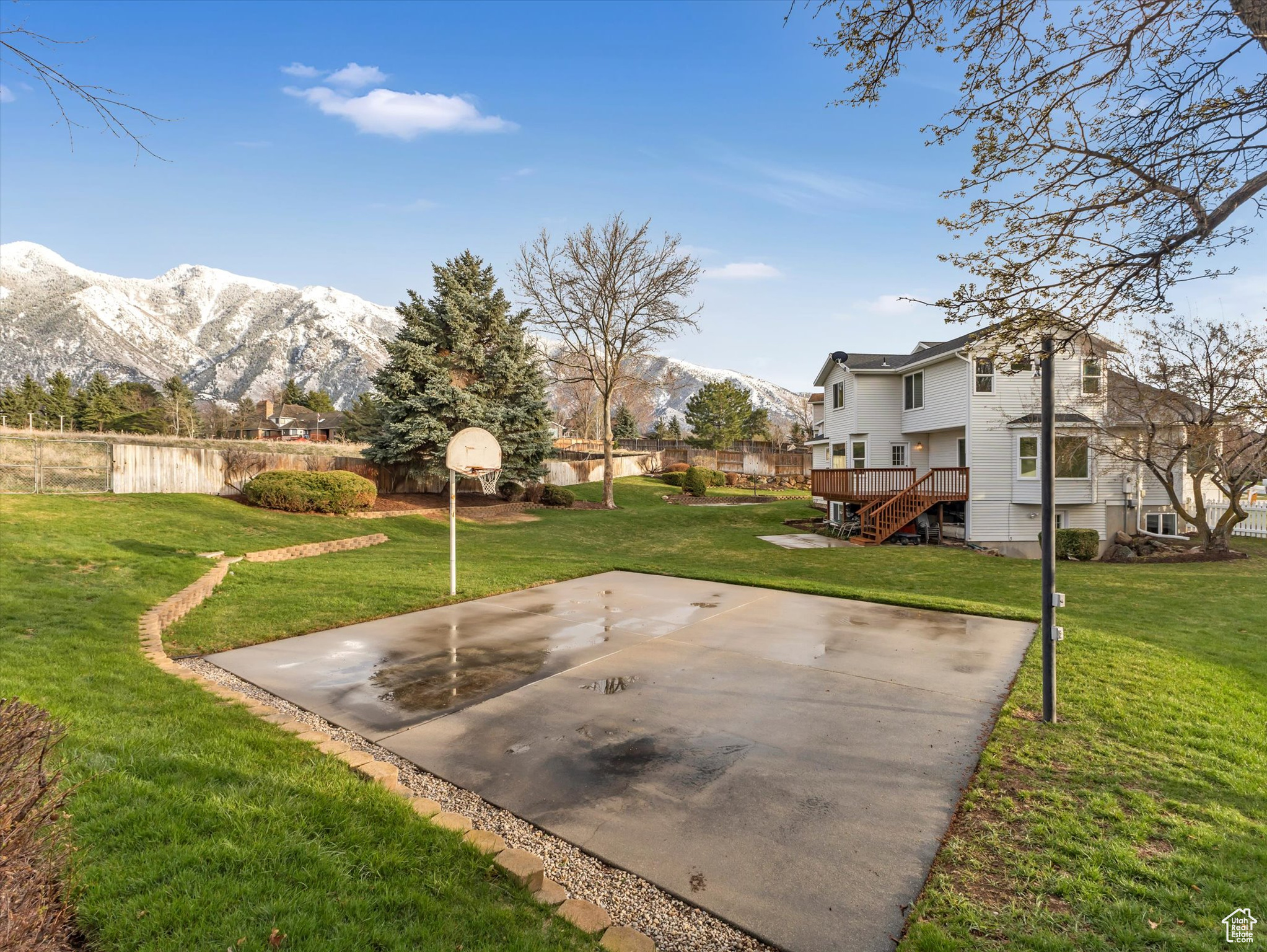 10119 S SUNDERLAND CIR