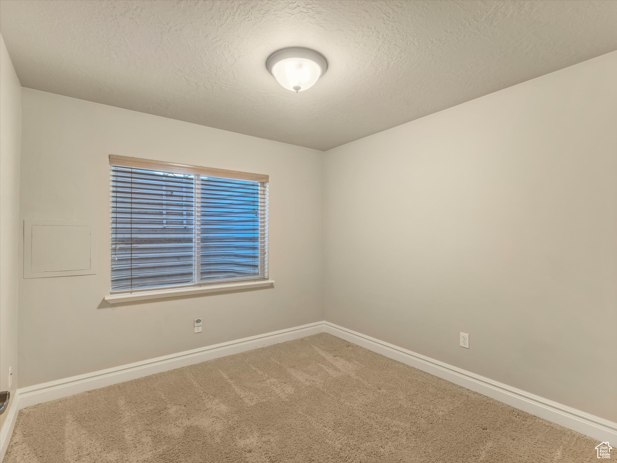 1470 E MORNING WOOD CT