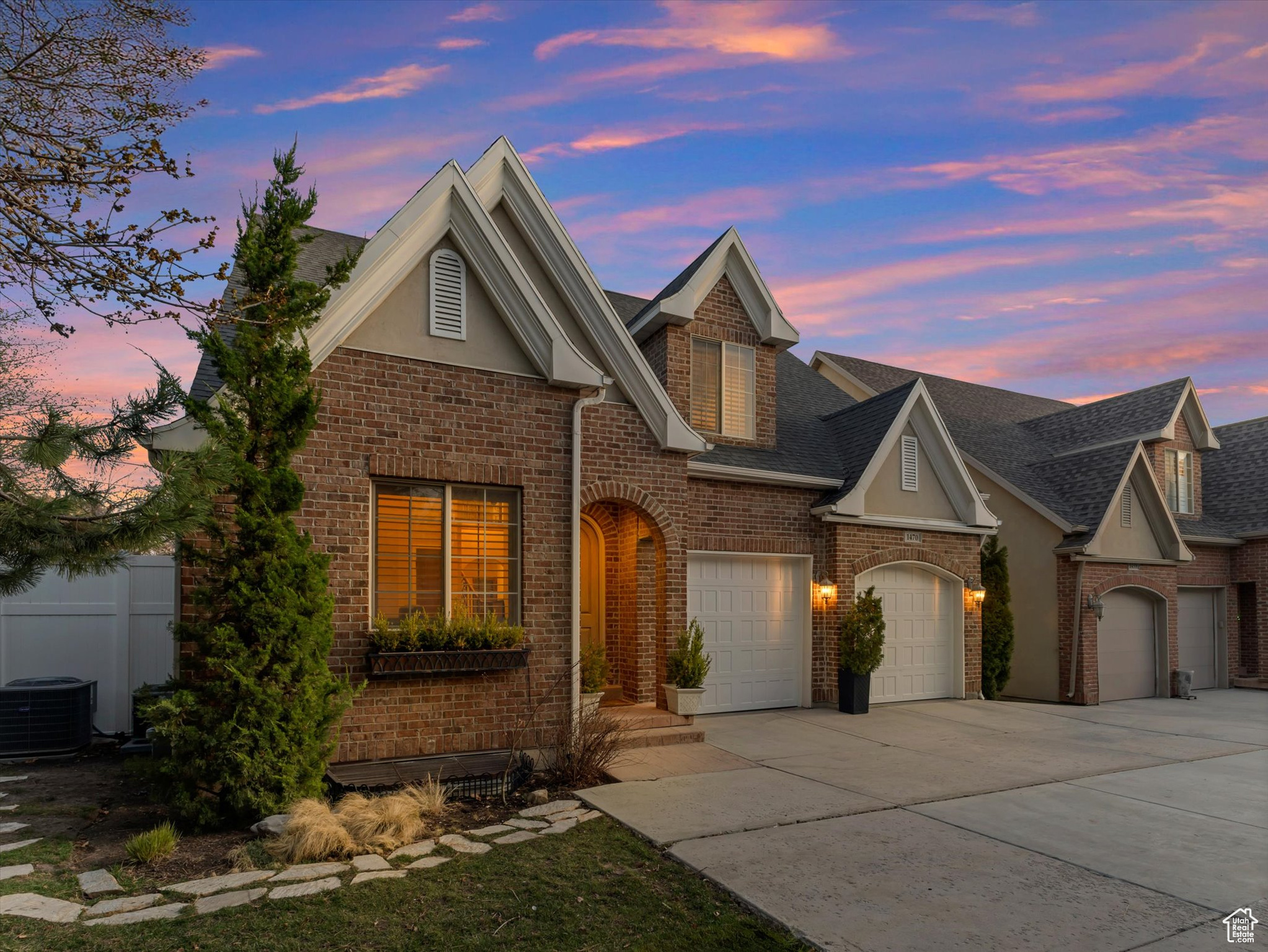 1470 E MORNING WOOD CT