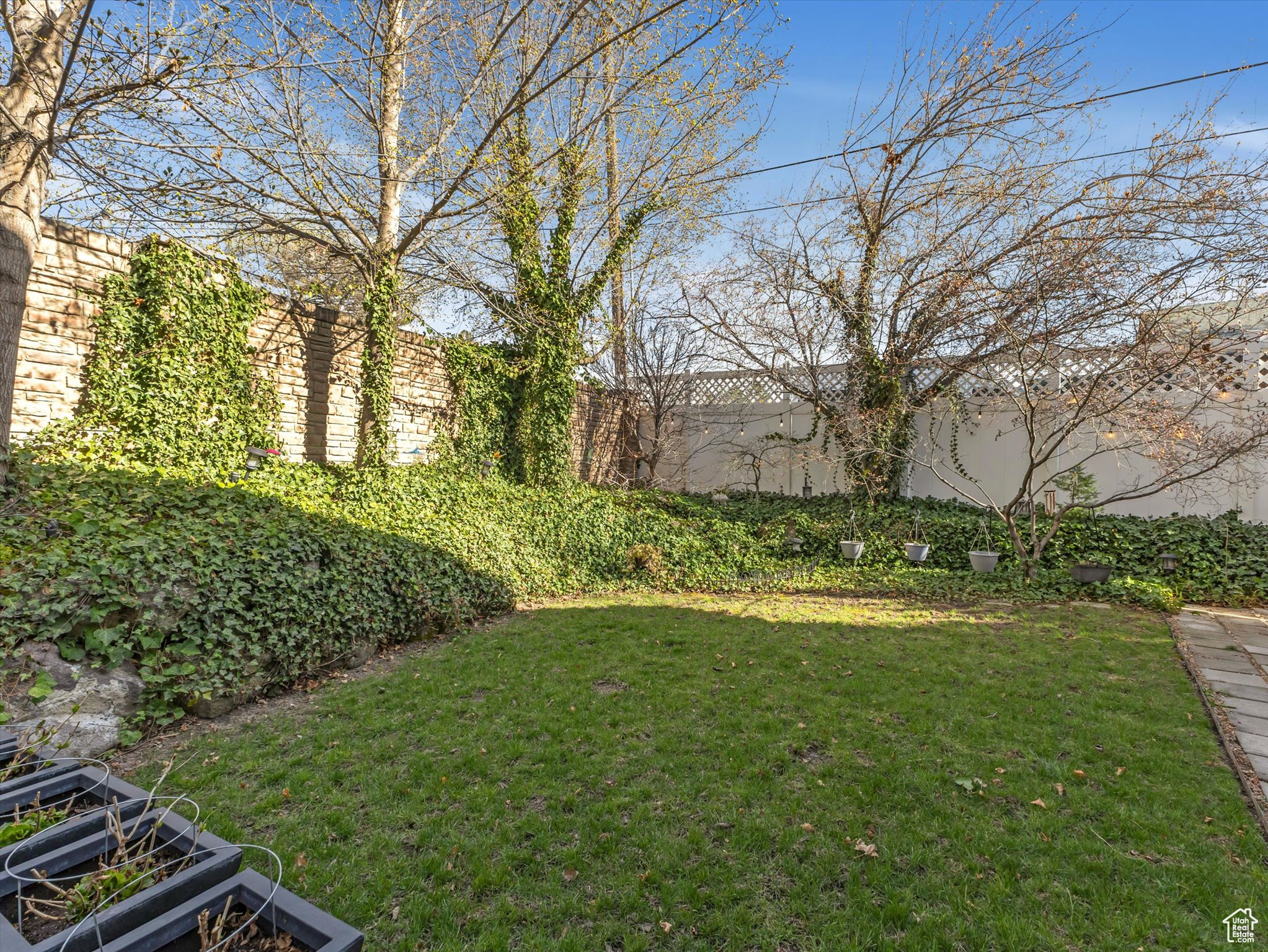 1470 E MORNING WOOD CT