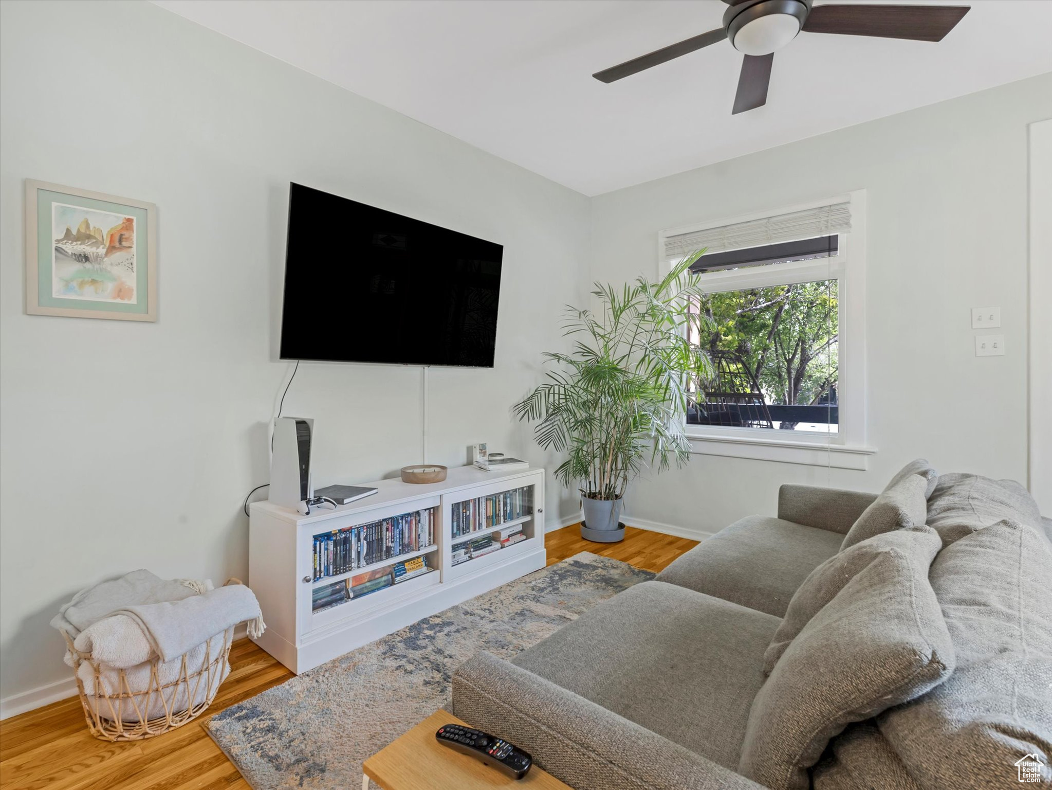 321 E HAMPTON AVE
