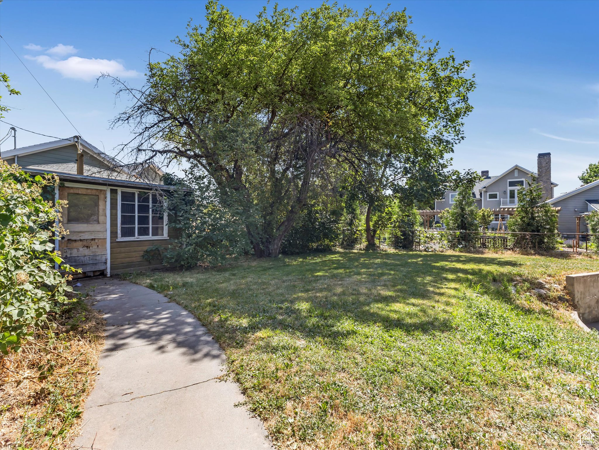 2184 E BENDAMERE CIR