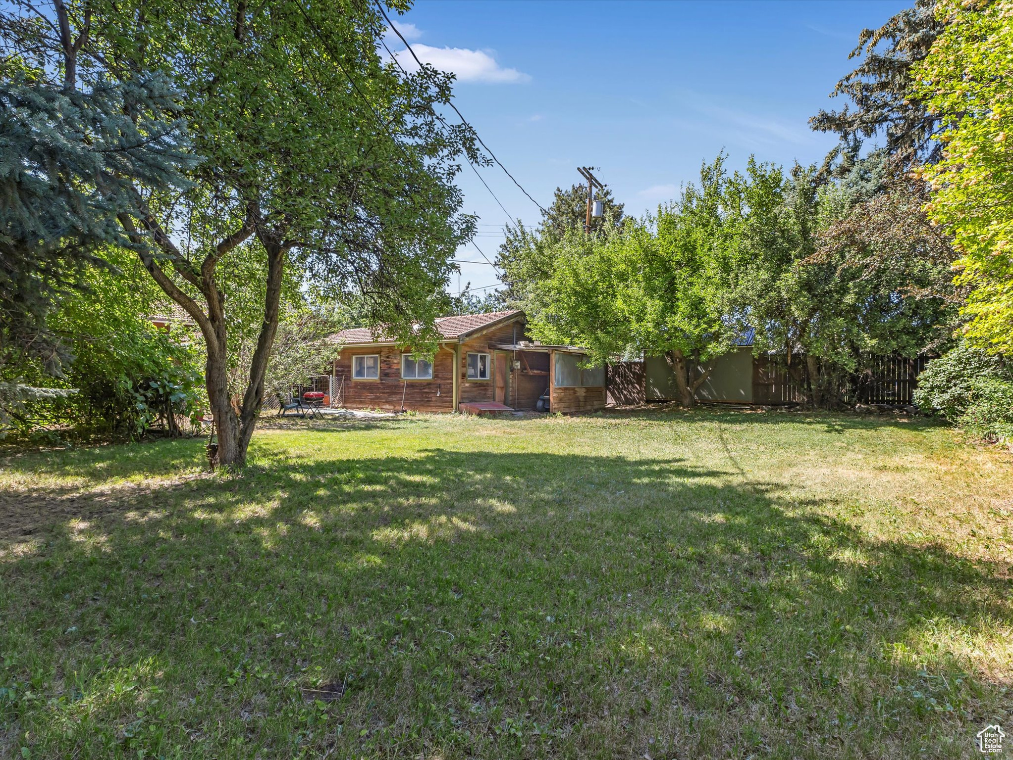 2184 E BENDAMERE CIR