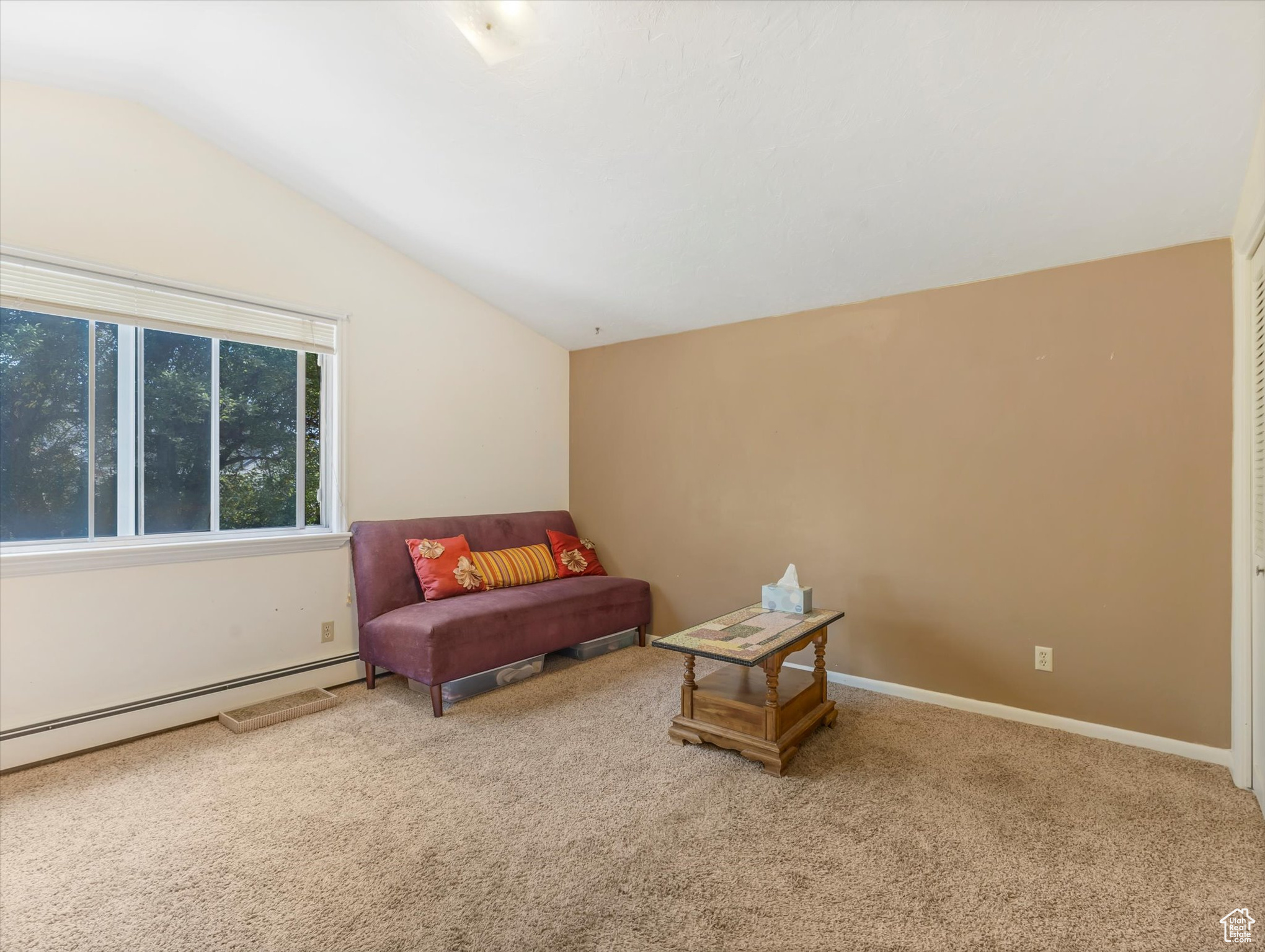 2184 E BENDAMERE CIR