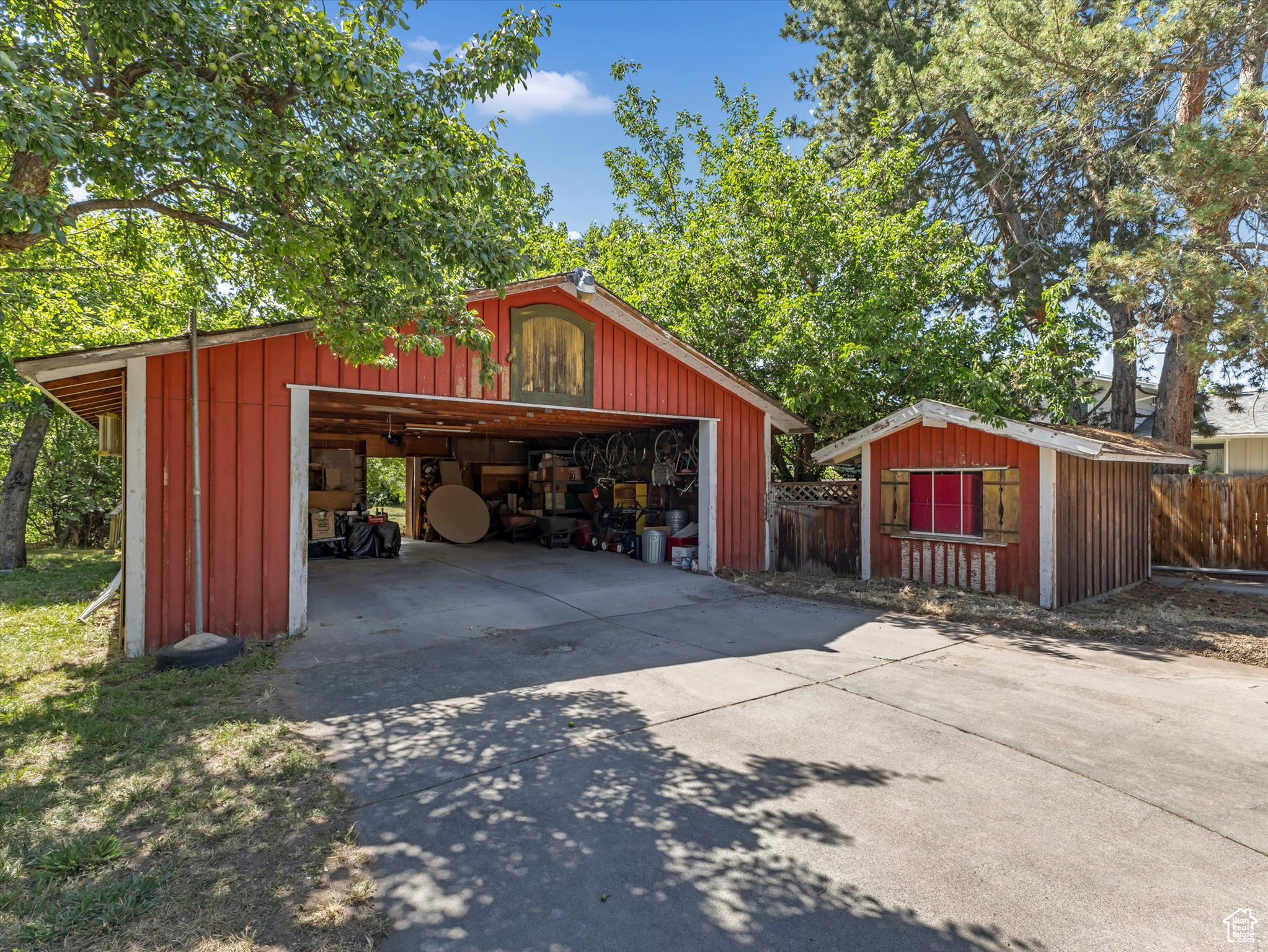 2184 E BENDAMERE CIR