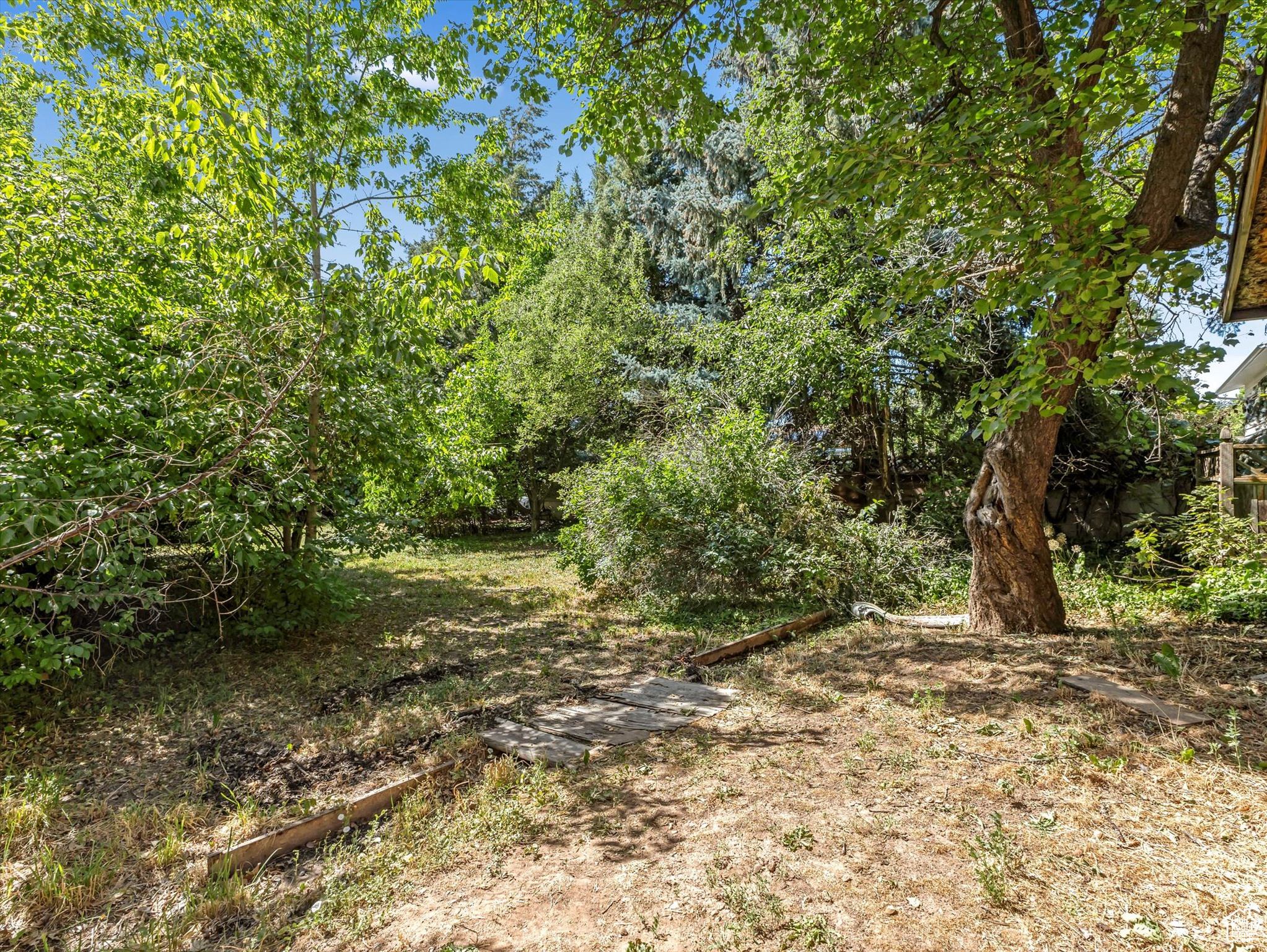 2184 E BENDAMERE CIR