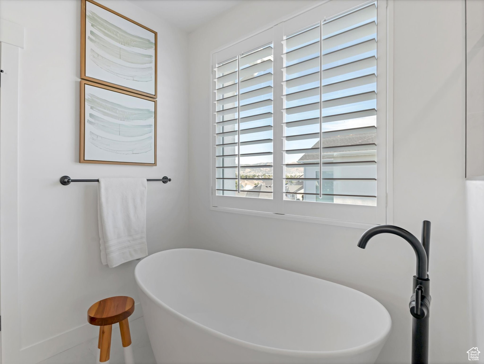 11619 S HALCOM DR