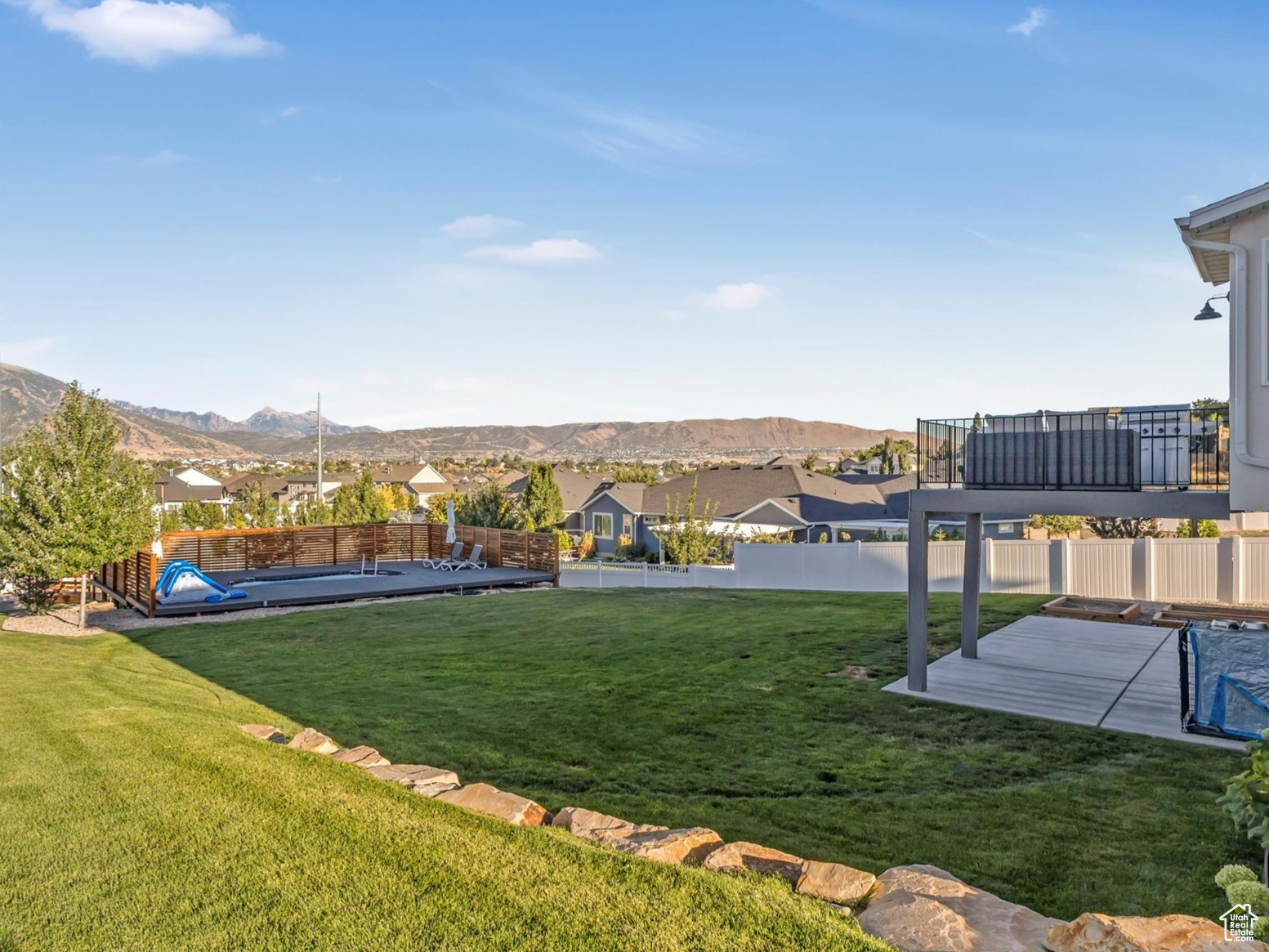 11619 S HALCOM DR
