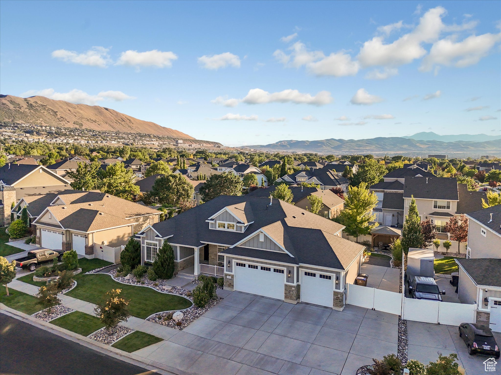 13270 S LAKEMONT DR