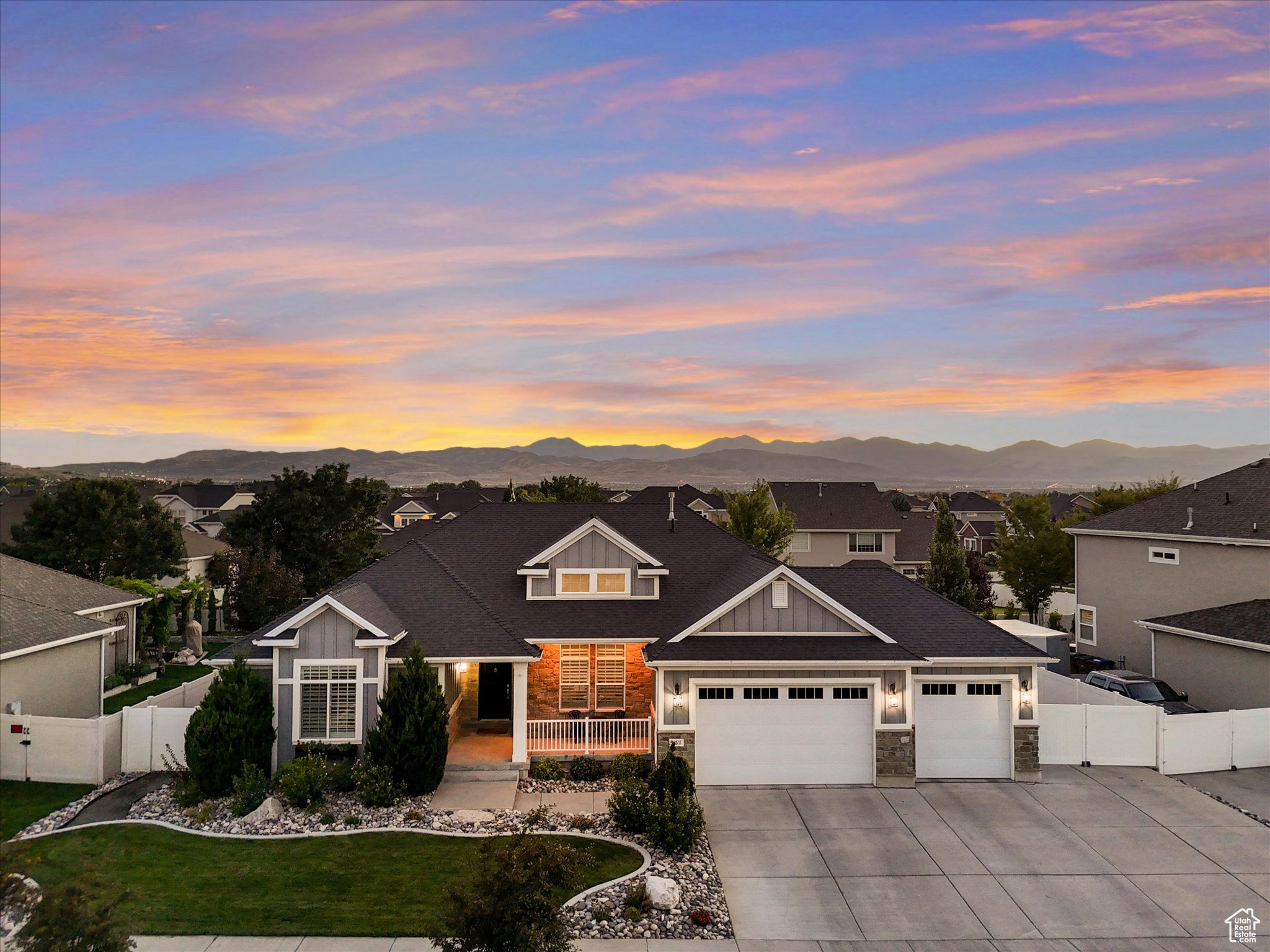 13270 S LAKEMONT DR