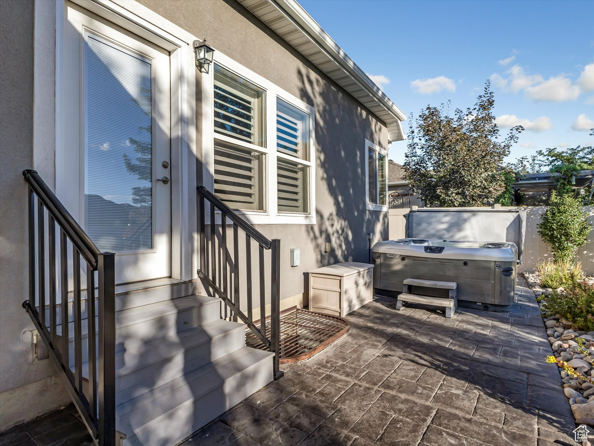 13270 S LAKEMONT DR