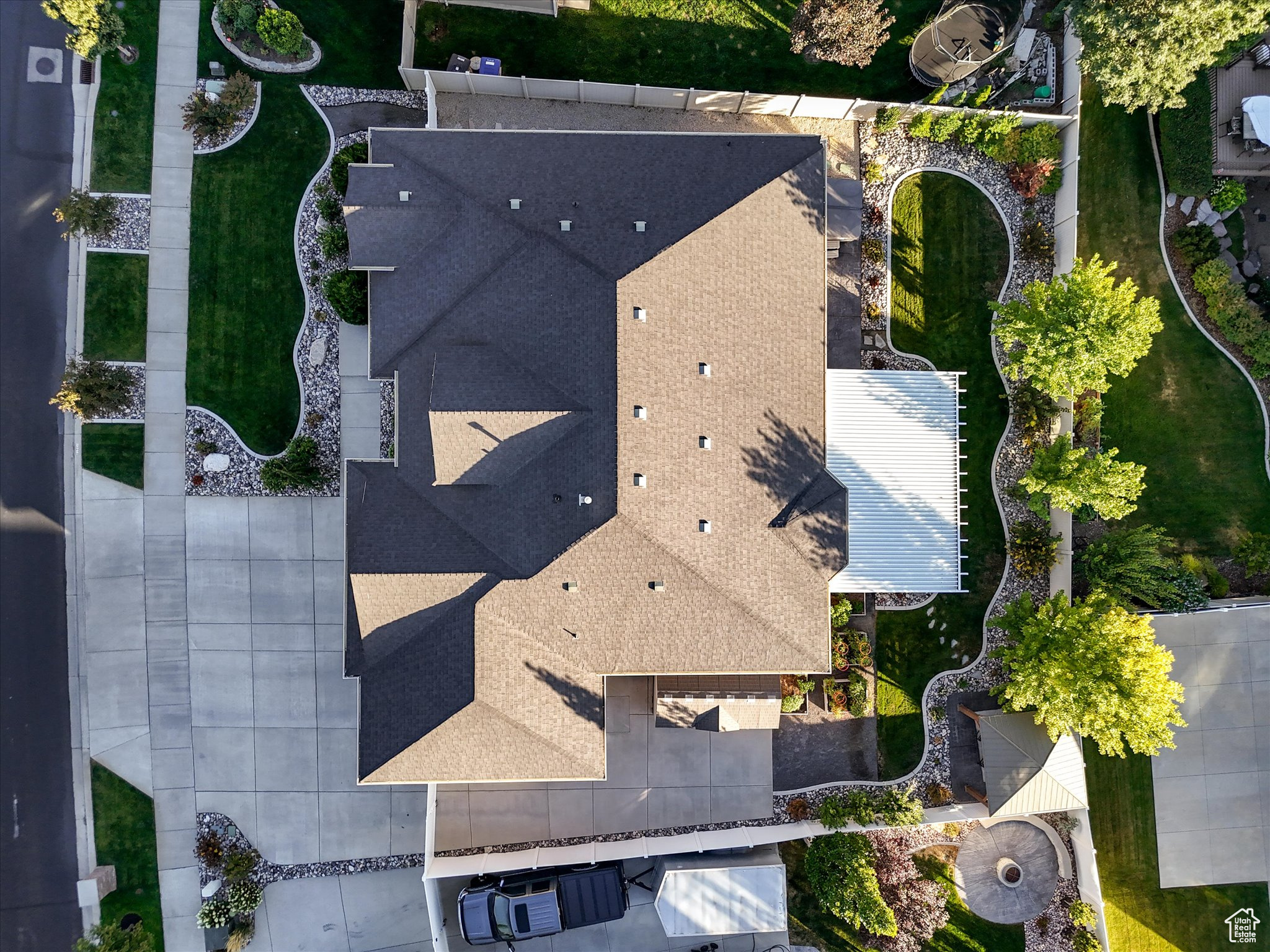13270 S LAKEMONT DR