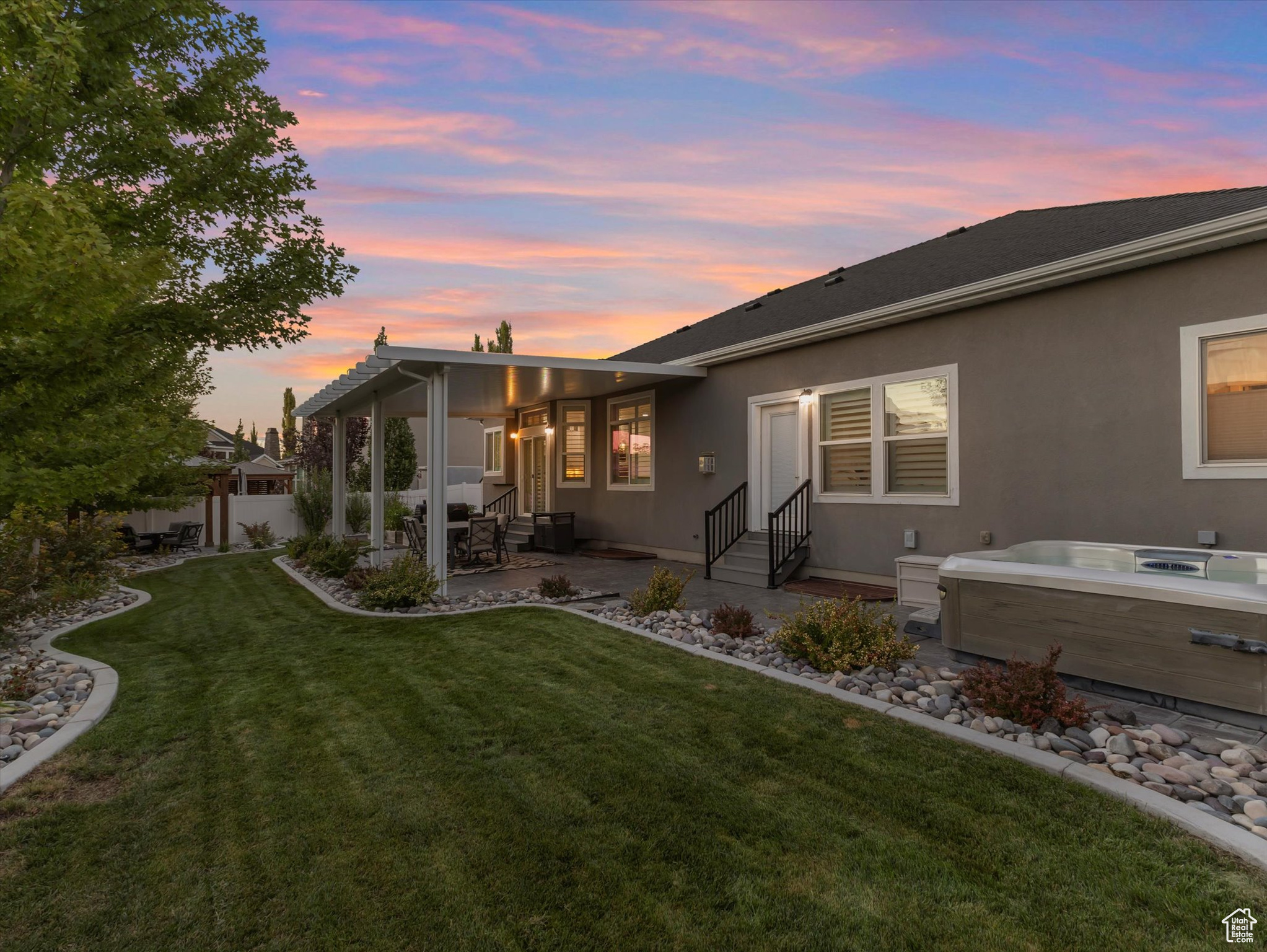 13270 S LAKEMONT DR