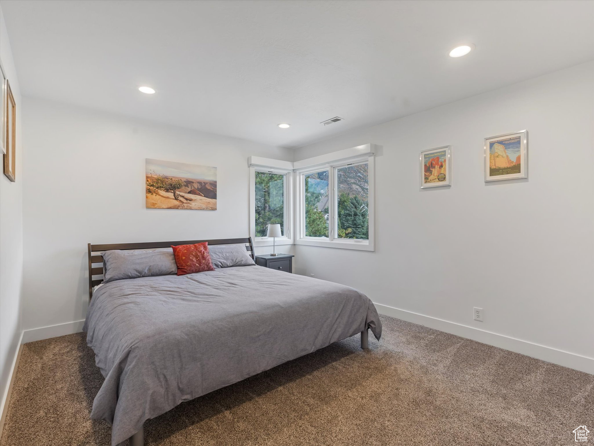 1 WANDERWOOD WAY
