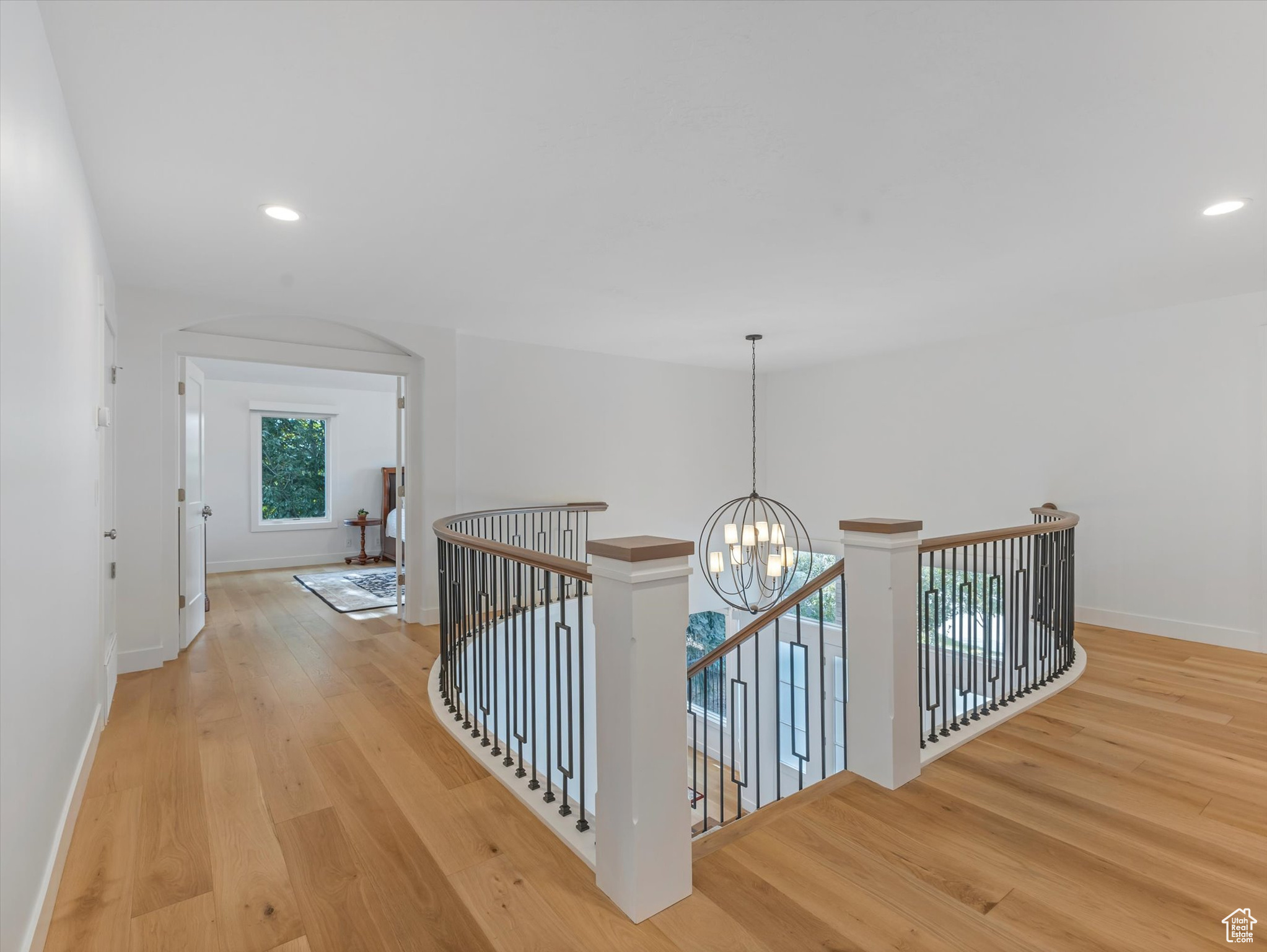 1 WANDERWOOD WAY