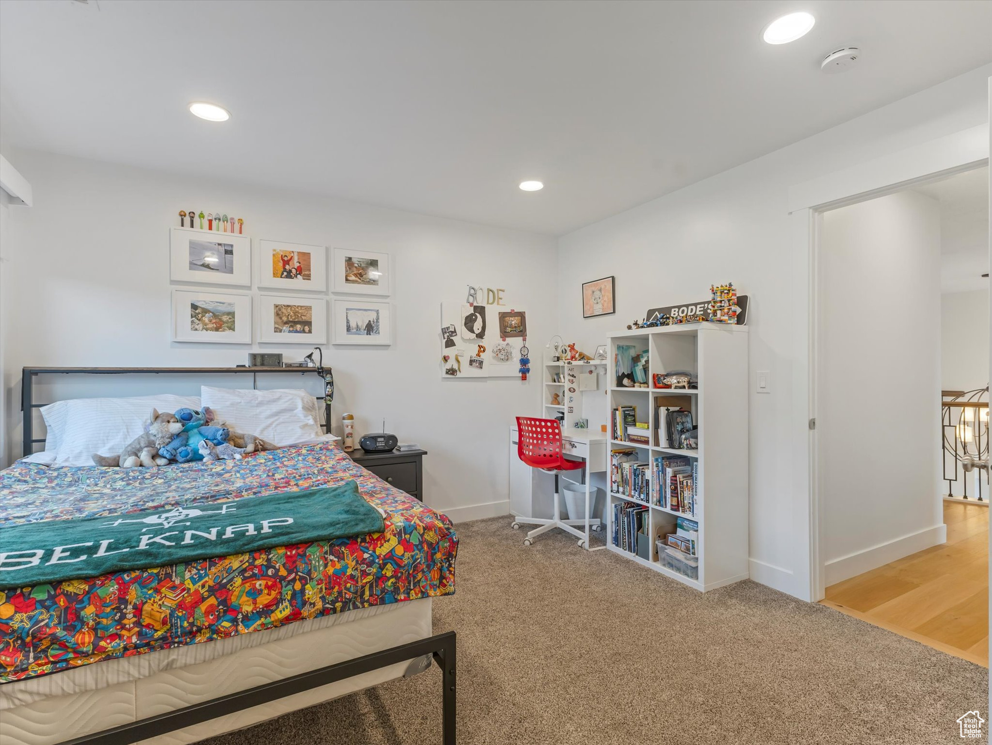 1 WANDERWOOD WAY