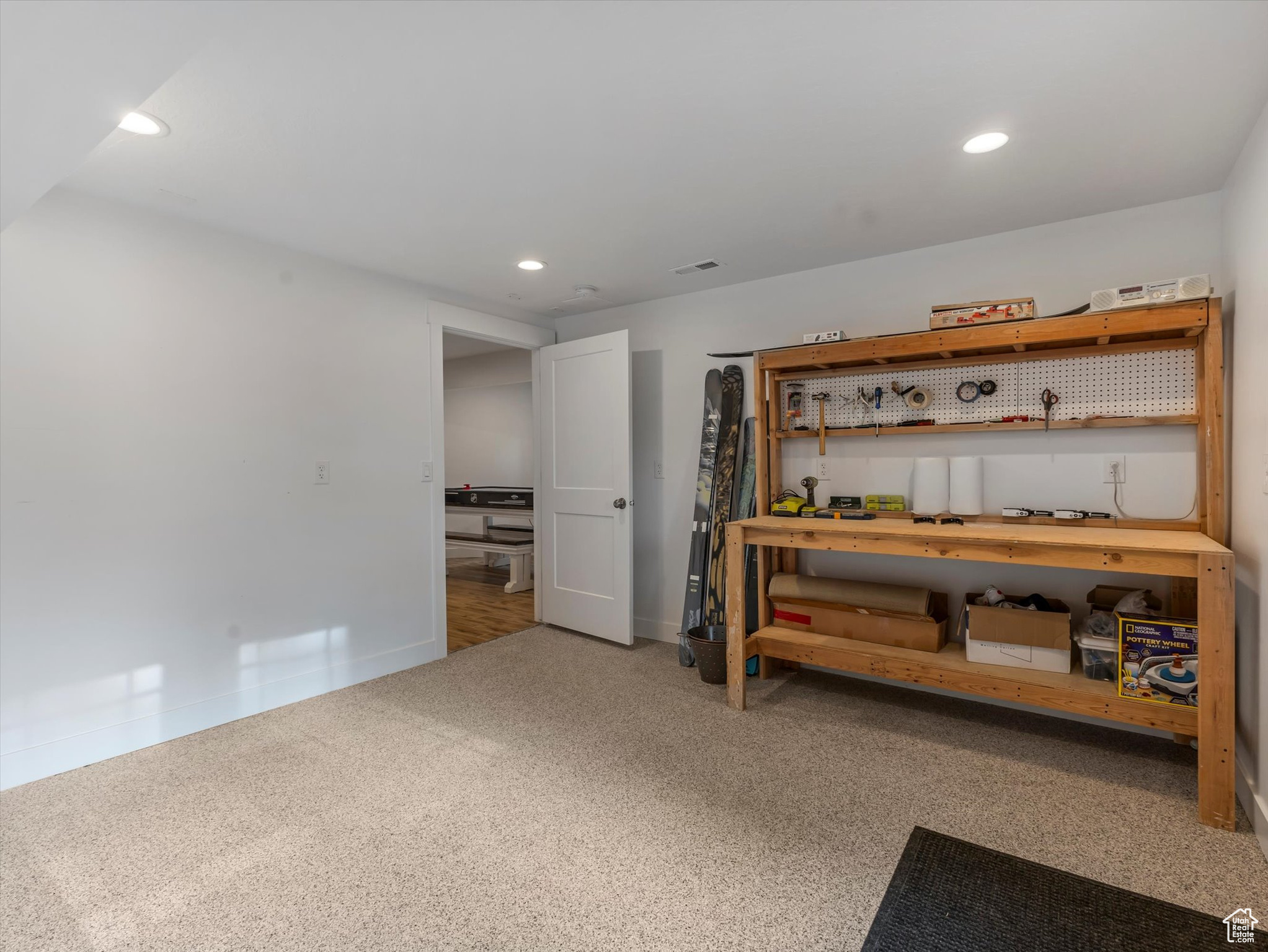 1 WANDERWOOD WAY