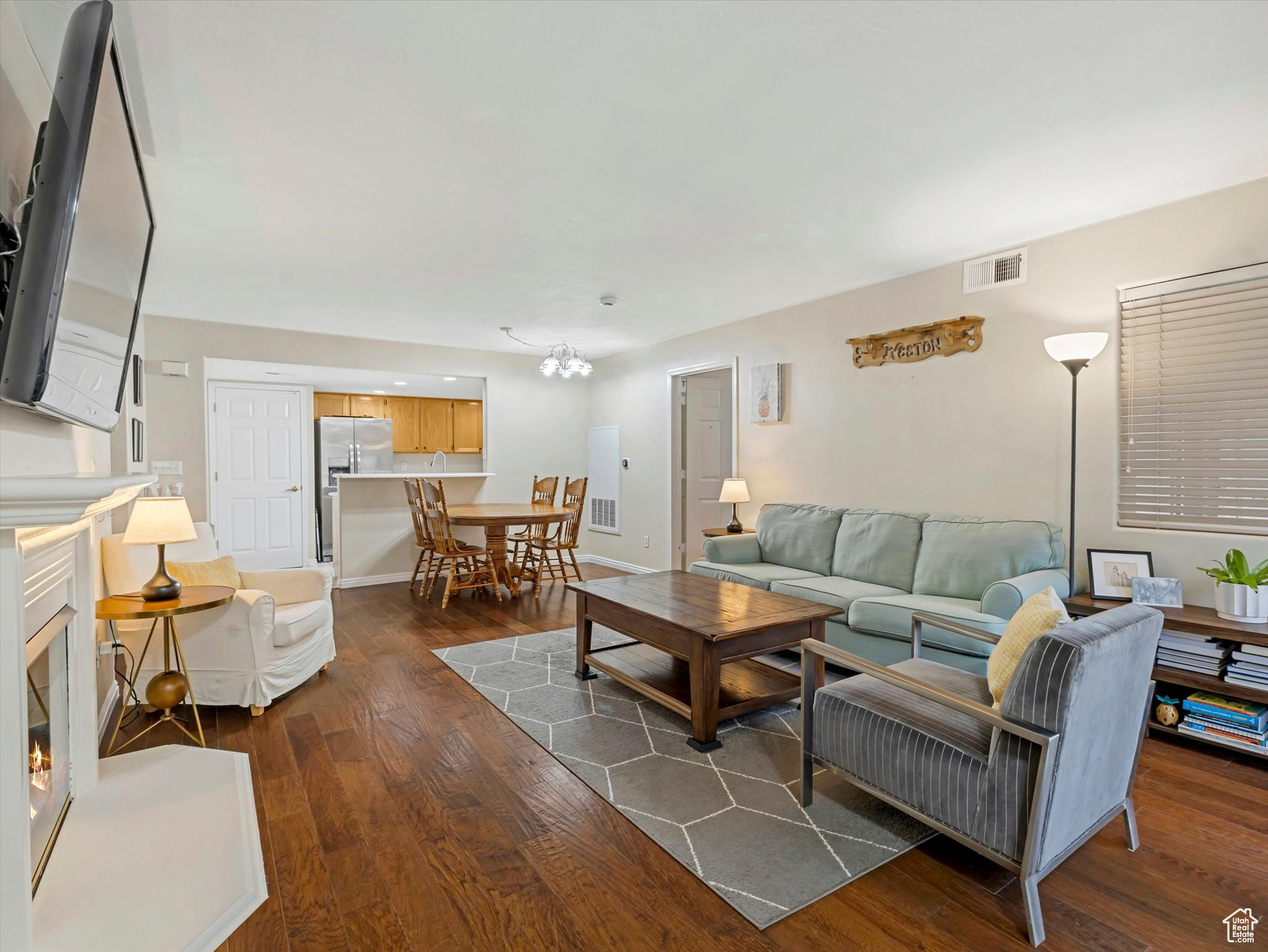 3847 S SALT RIVER WAY #1