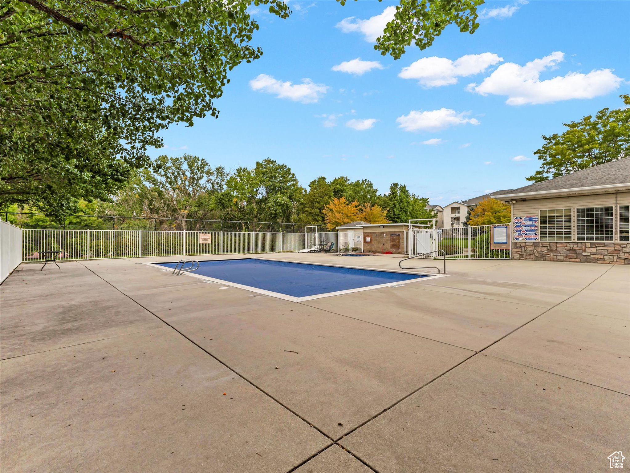3847 S SALT RIVER WAY #1