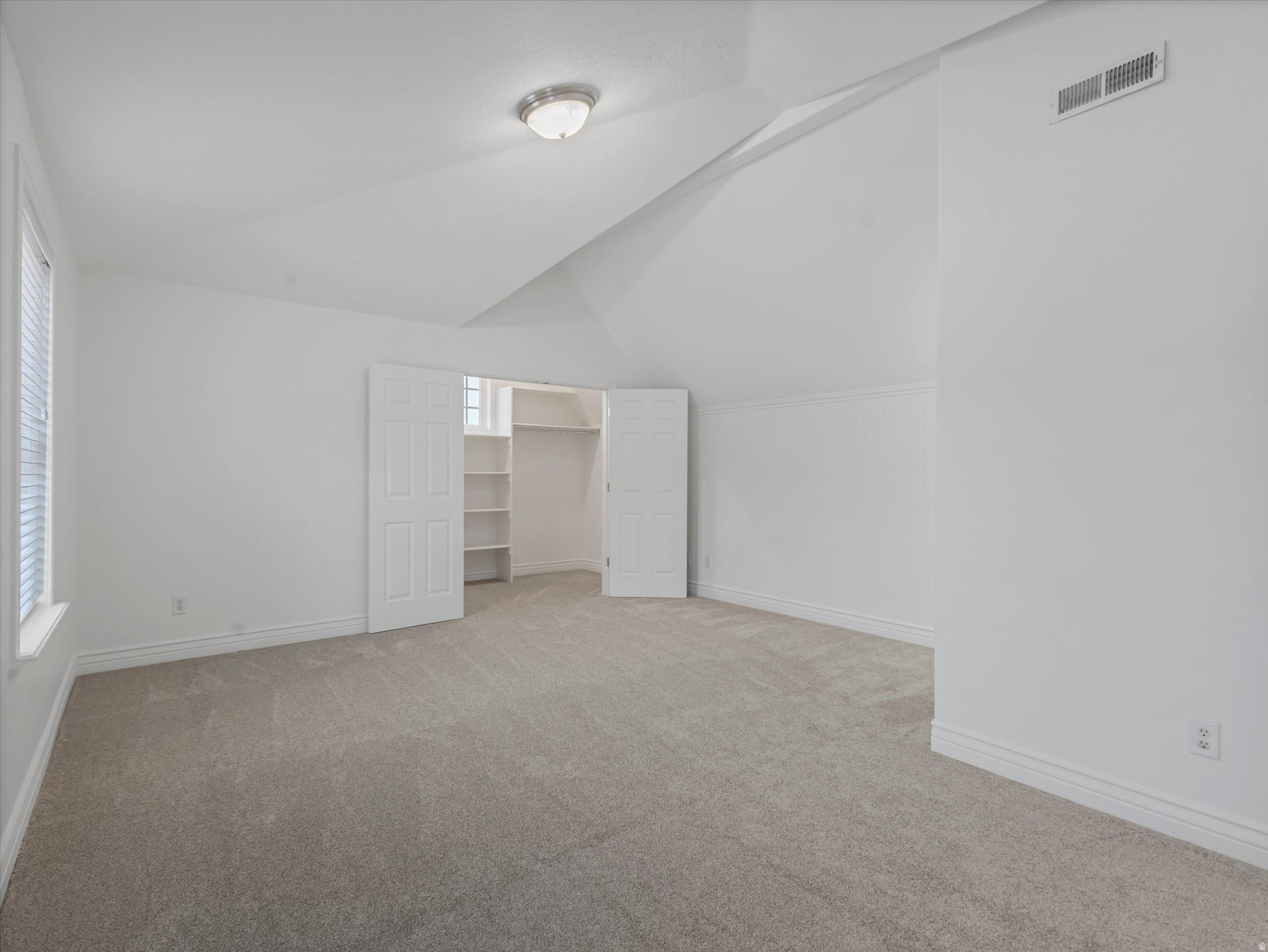 1694 E APPLE ORCHARD CT