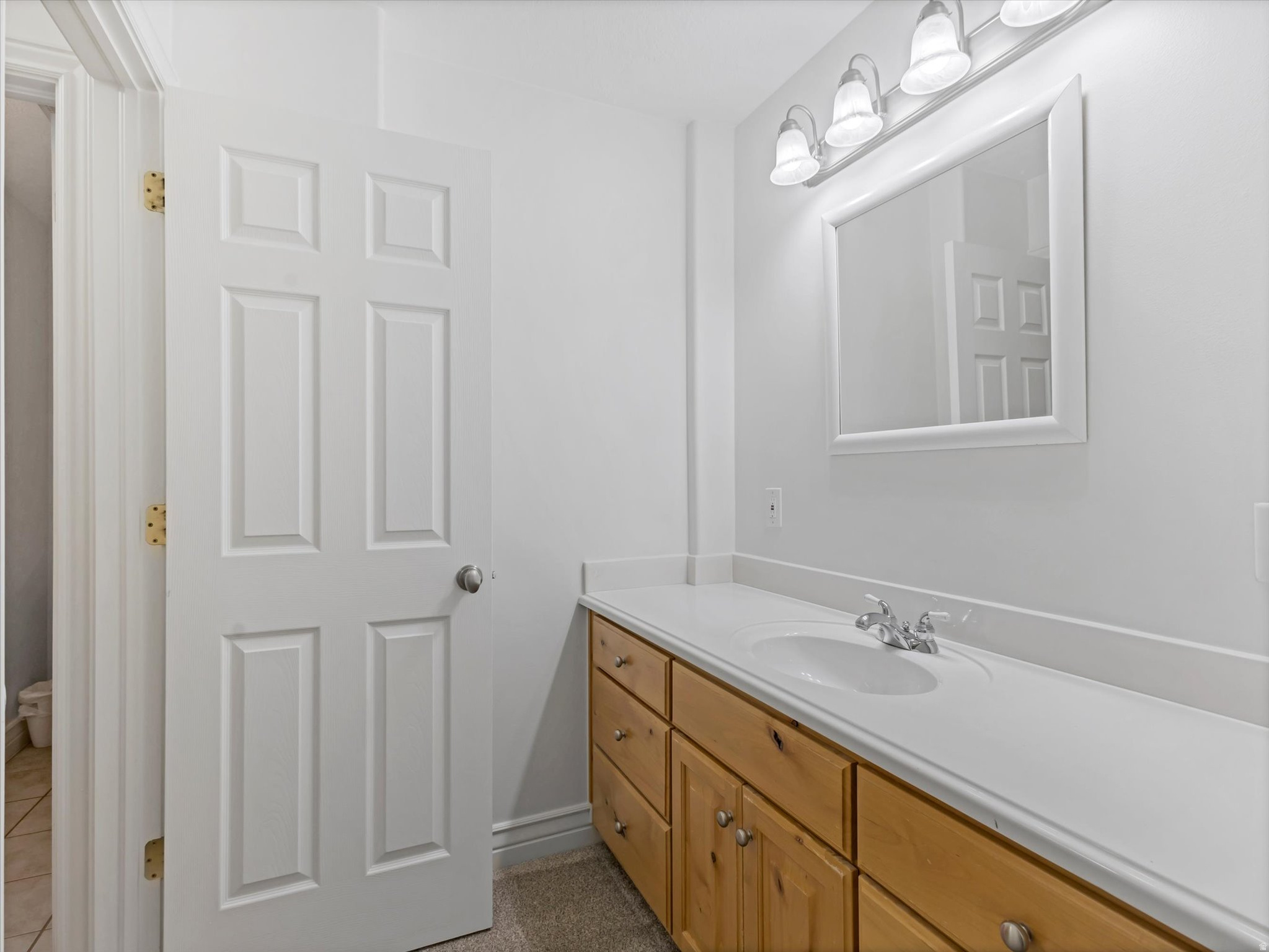 1694 E APPLE ORCHARD CT