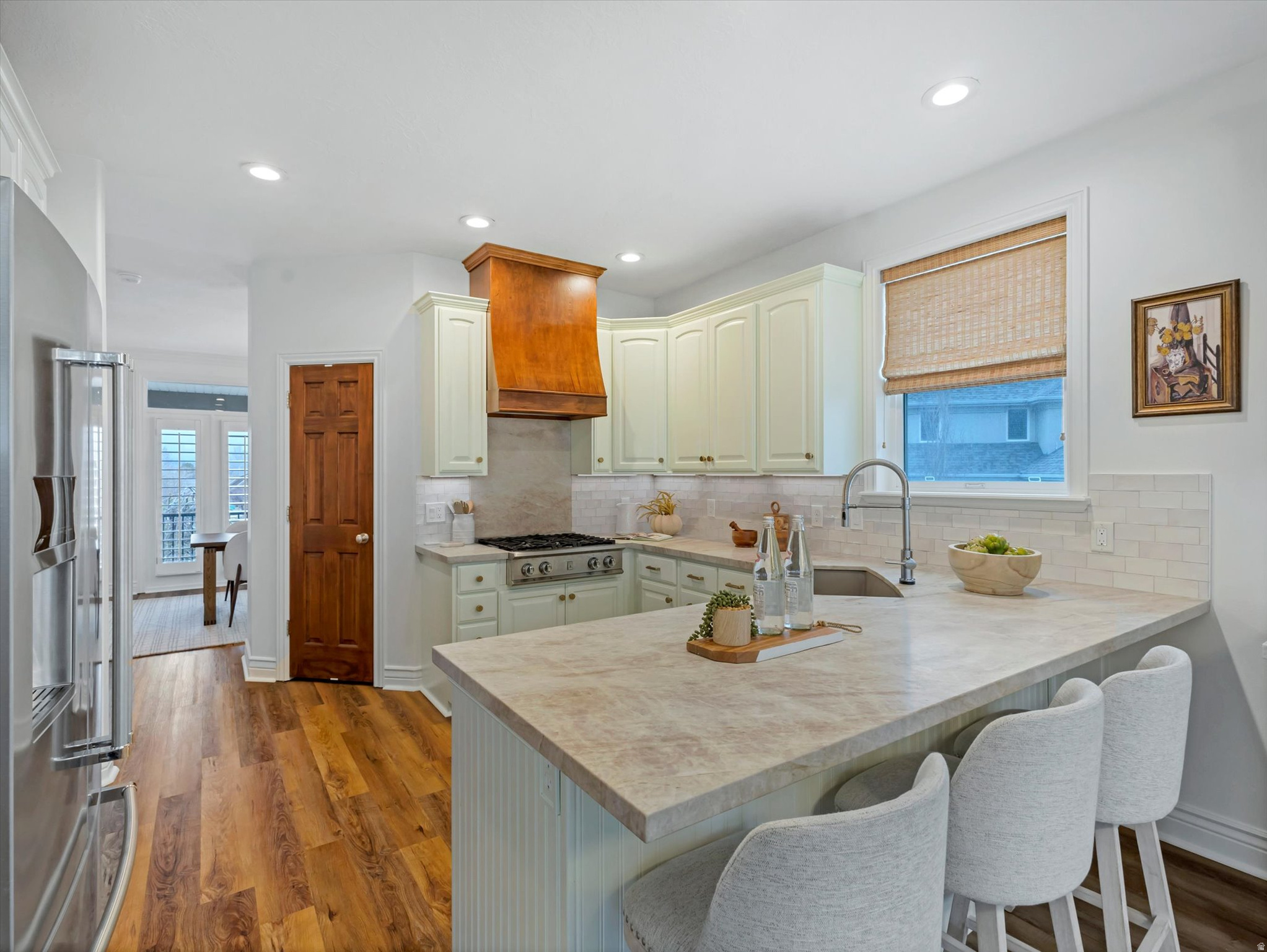 1694 E APPLE ORCHARD CT