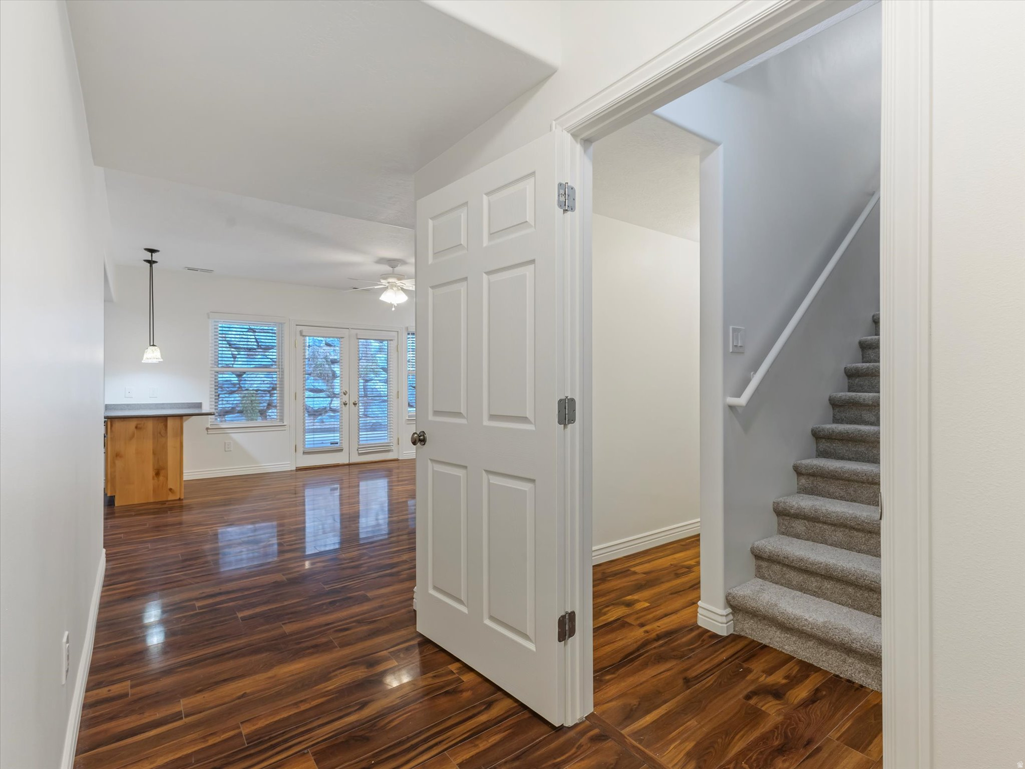 1694 E APPLE ORCHARD CT