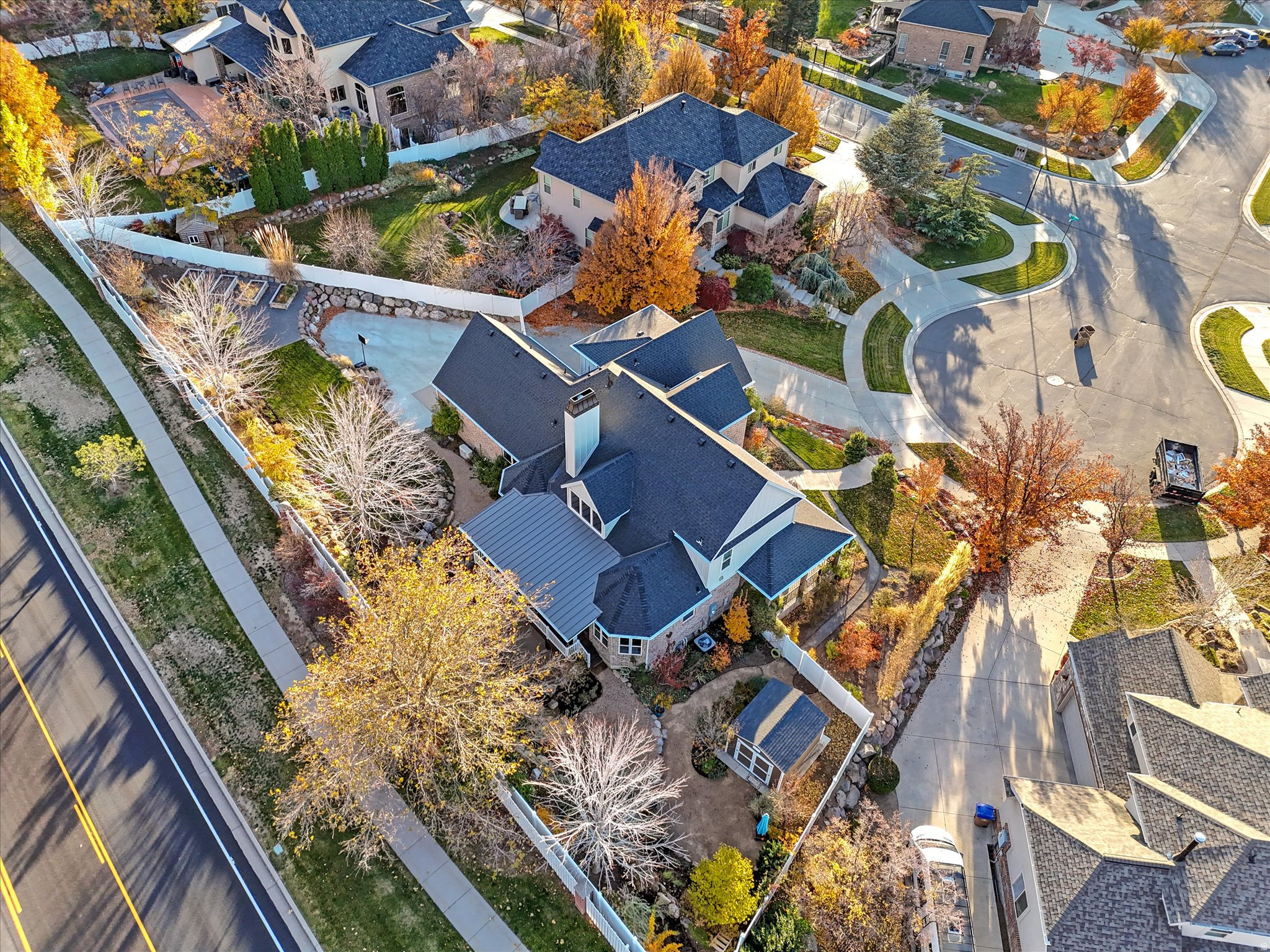1694 E APPLE ORCHARD CT