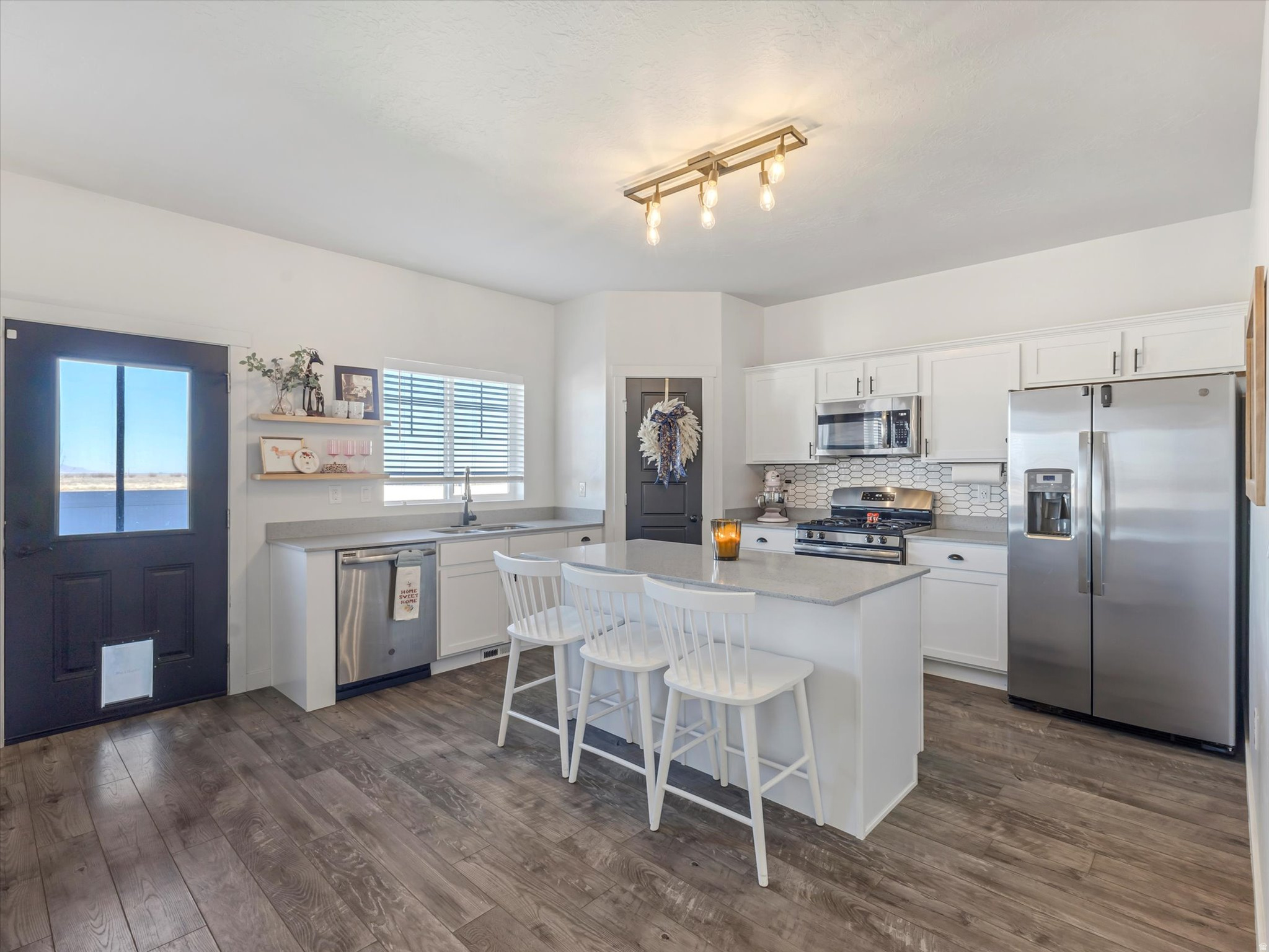 1012 W OSPREY DR